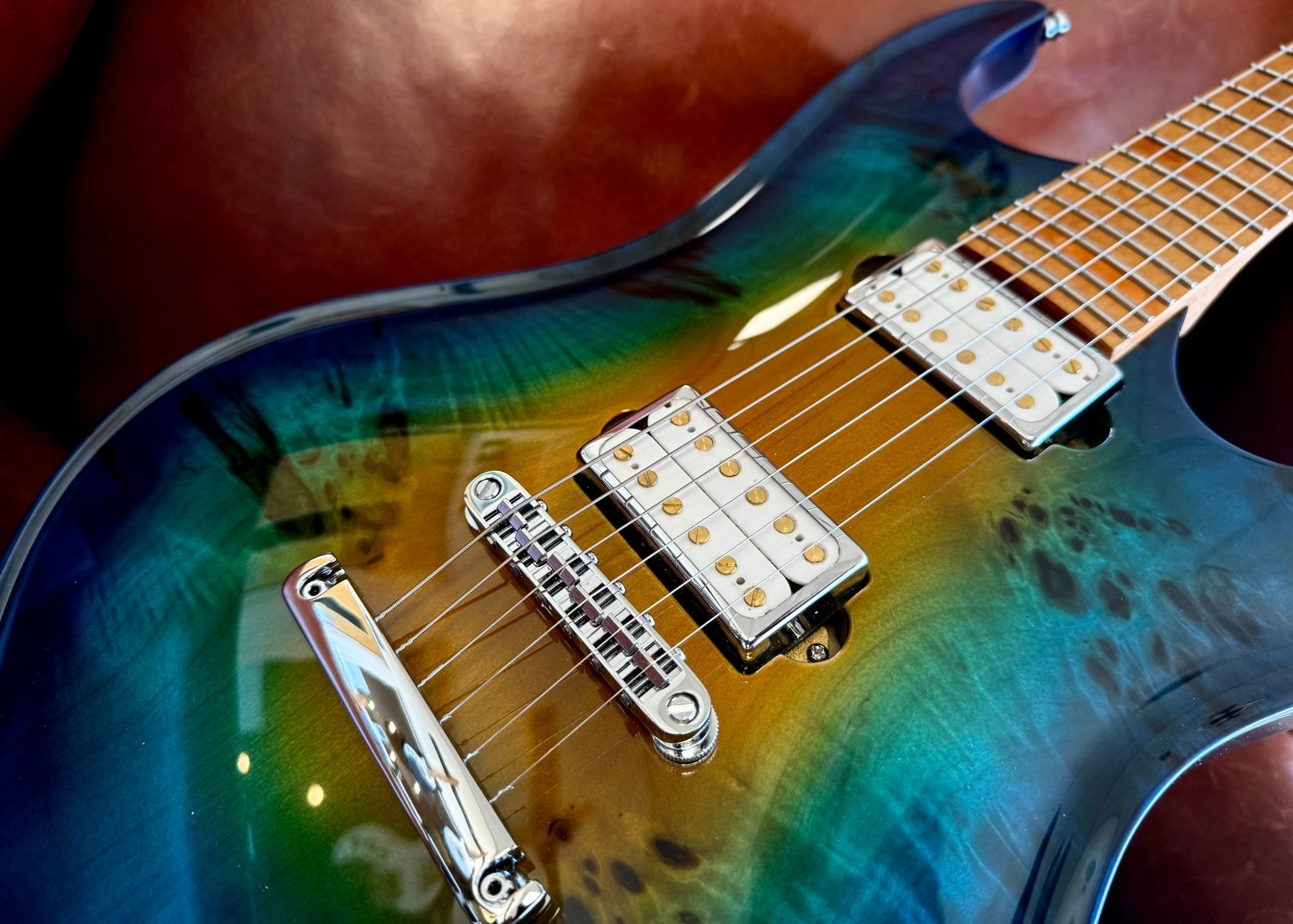Valenti Nebula “Paradise” - Richards Guitars Of Stratford Upon Avon