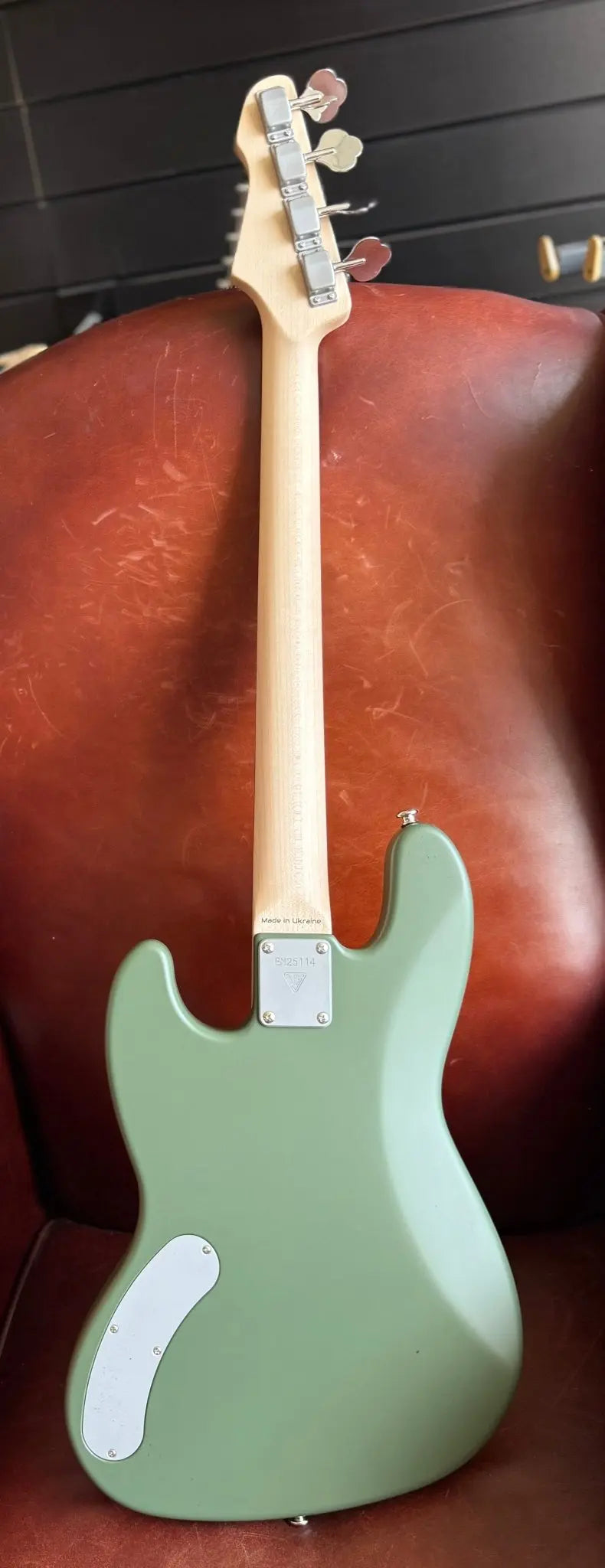 Buy Valiant Mini Bass Olive Green.  World Class Precision Engineered Mini Bass - INCREDIBLE! 