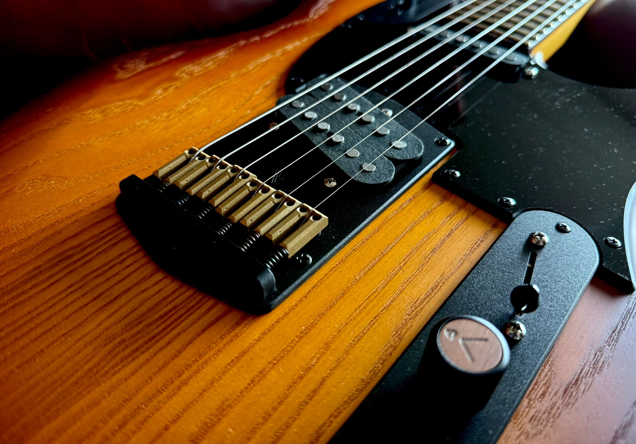 Valiant Titan Sunburst With Stainless Steel Frets Upgrade - Richards Guitars Of Stratford Upon Avon