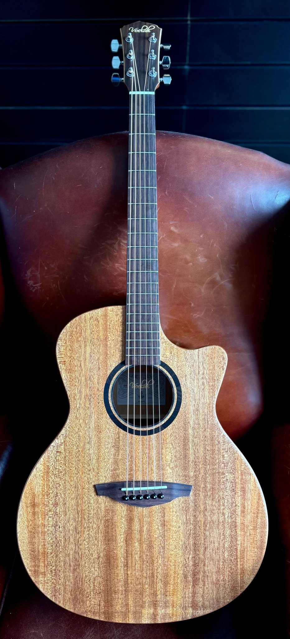 Veelah V1 GAC M Solid Top Mahogany Acoustic Guitar w/ Gig Bag - Richards Guitars Of Stratford Upon Avon