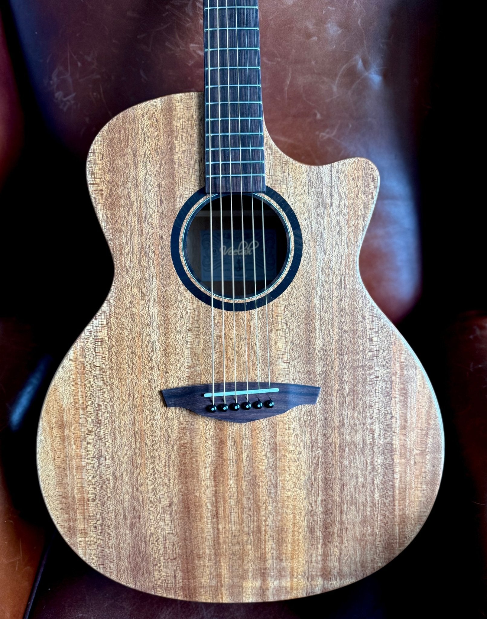 Veelah V1 GAC M Solid Top Mahogany Acoustic Guitar w/ Gig Bag - Richards Guitars Of Stratford Upon Avon