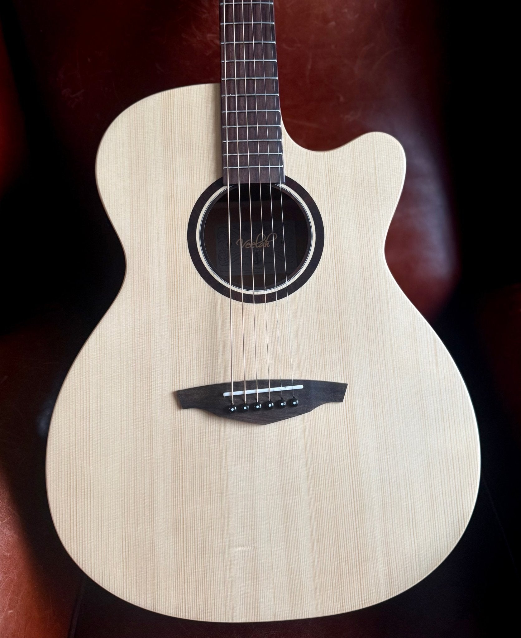 Veelah V1 OMCE Solid Top Spruce Electro Acoustic Guitar w/ Gig Bag - Richards Guitars Of Stratford Upon Avon