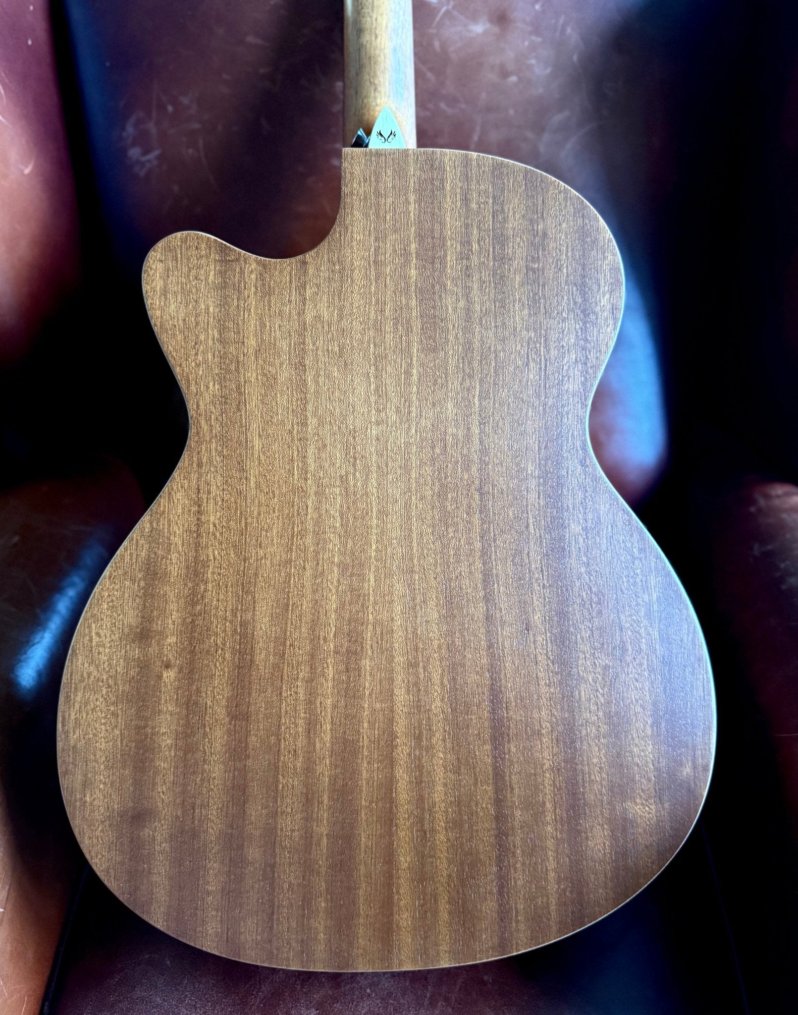 Veelah V1 OMCE Solid Top Spruce Electro Acoustic Guitar w/ Gig Bag - Richards Guitars Of Stratford Upon Avon