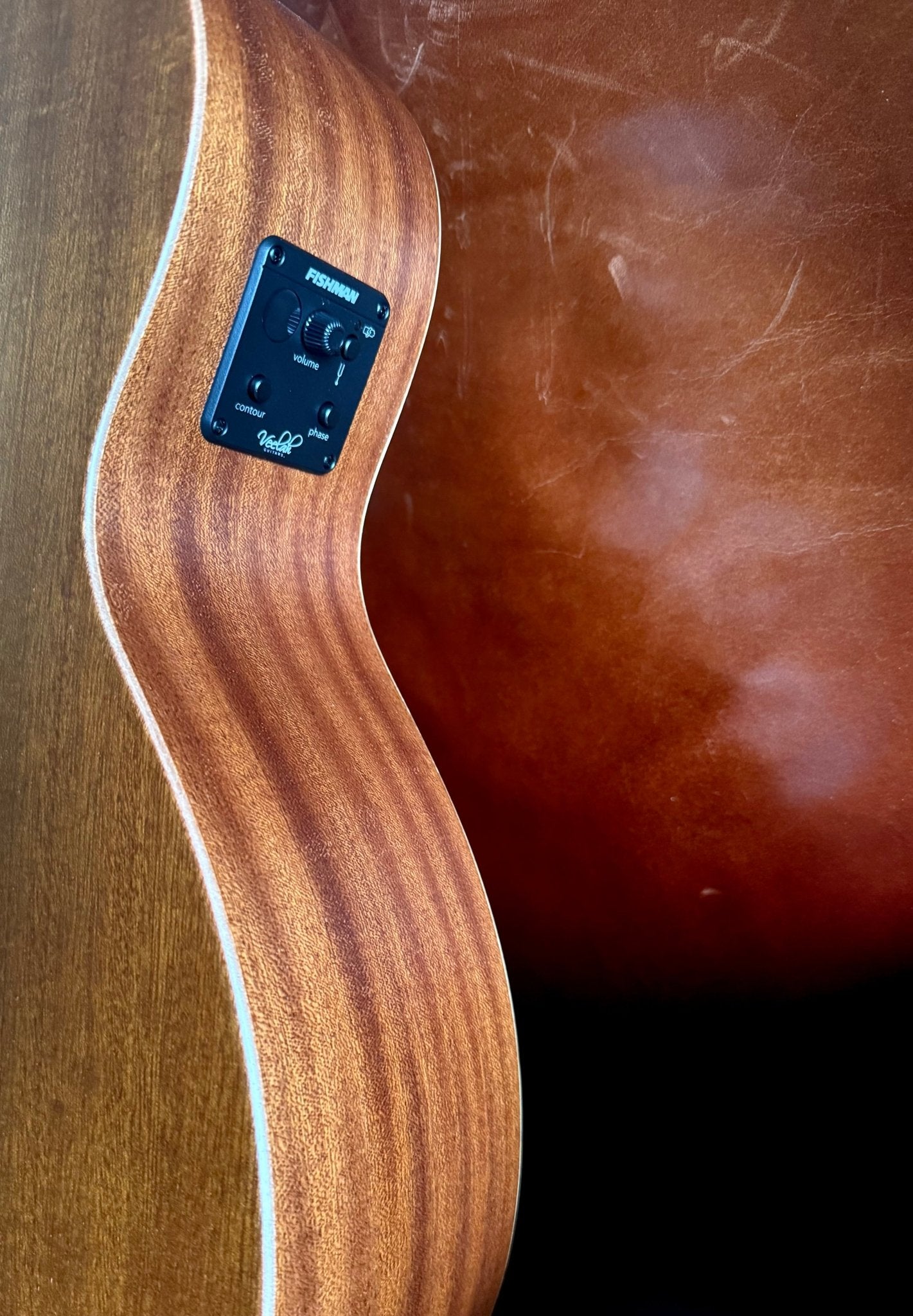 Veelah V1 OMCE Solid Top Spruce Electro Acoustic Guitar w/ Gig Bag - Richards Guitars Of Stratford Upon Avon