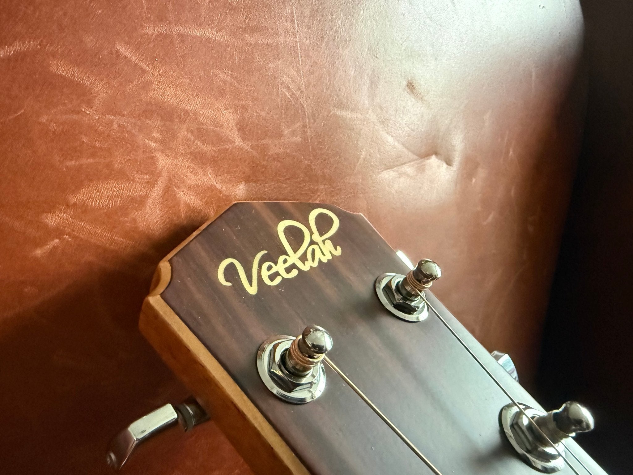 Veelah V1 OMCE Solid Top Spruce Electro Acoustic Guitar w/ Gig Bag - Richards Guitars Of Stratford Upon Avon