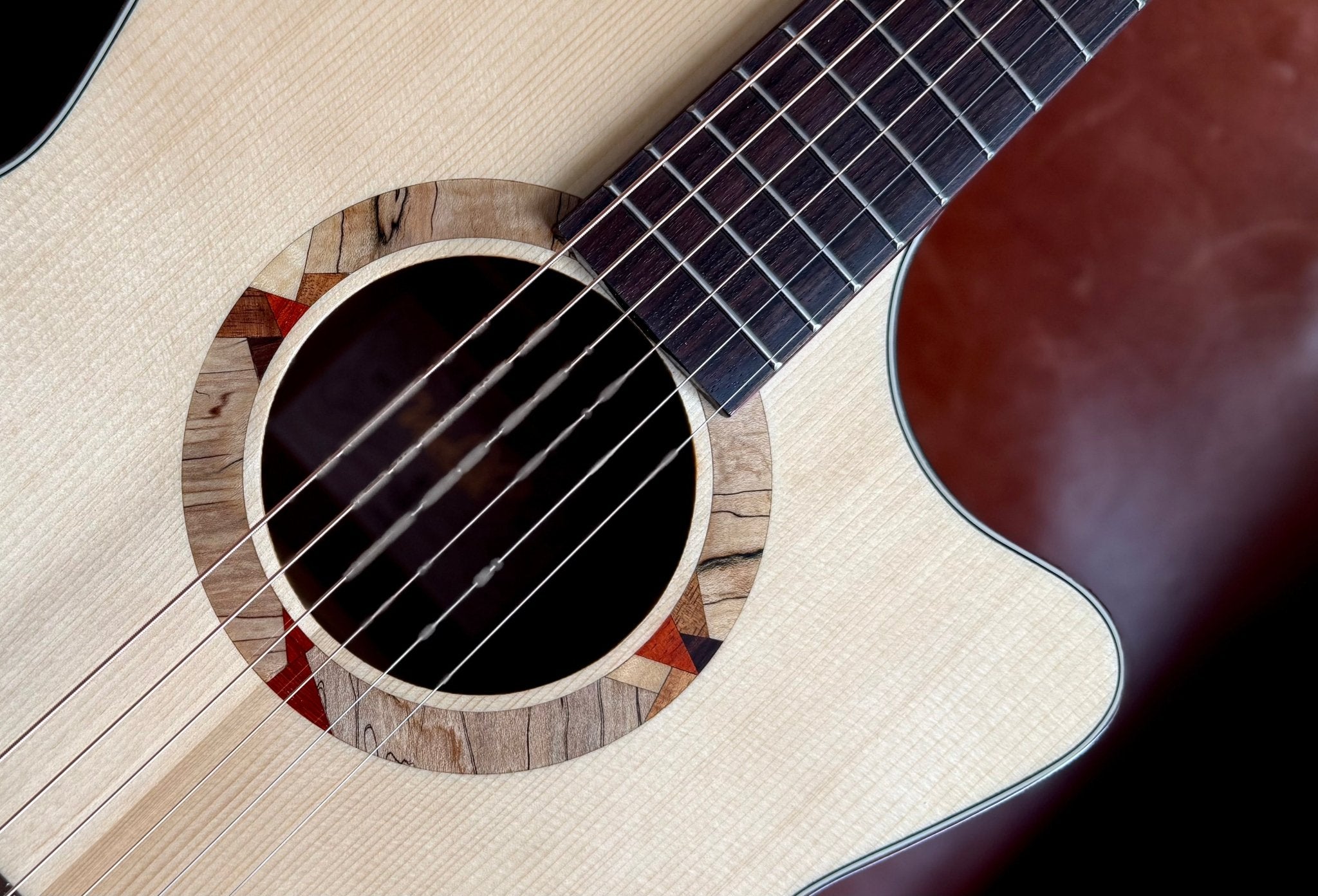 Veelah V2 GAC Solid Top Spruce Acoustic Guitar w/ Gig Bag - Richards Guitars Of Stratford Upon Avon