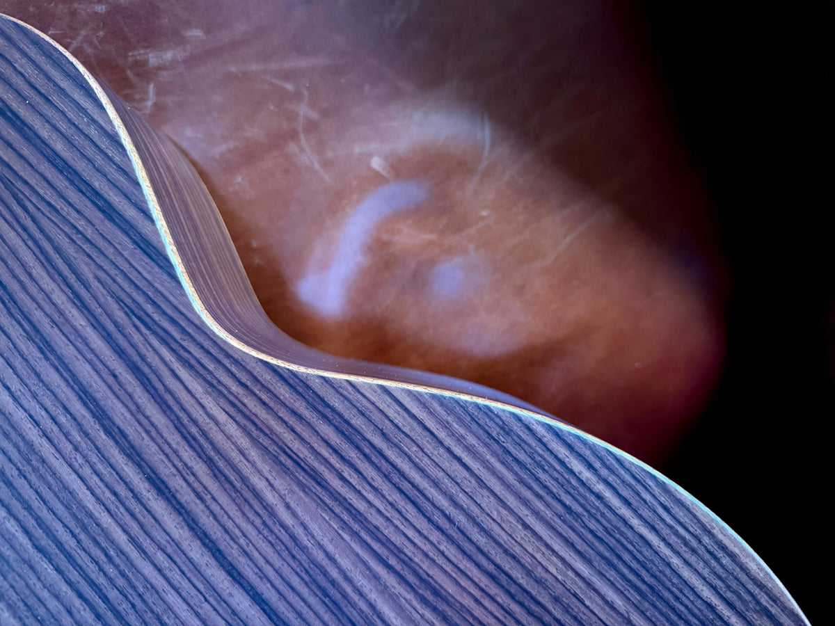 Veelah V4 OM Solid Top Rosewood Armrest Satin Black Acoustic Guitar w/ Gig Bag - Richards Guitars Of Stratford Upon Avon