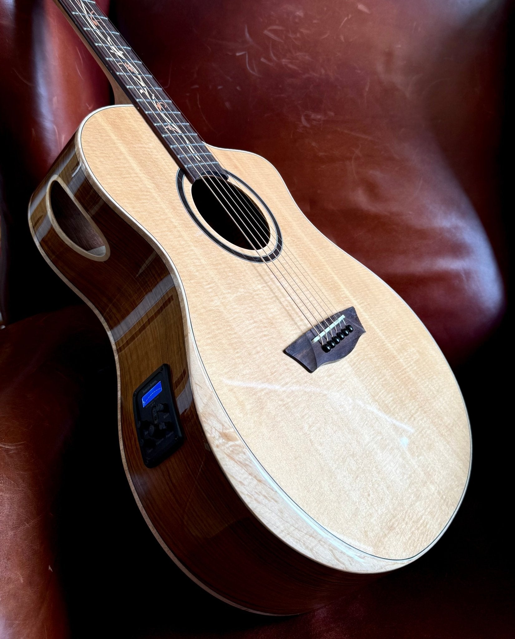 Washburn Bella Tono SUPREMA SC40SCE - Natural - NEW 2025 Electro Acoustic Guitar - Richards Guitars Of Stratford Upon Avon