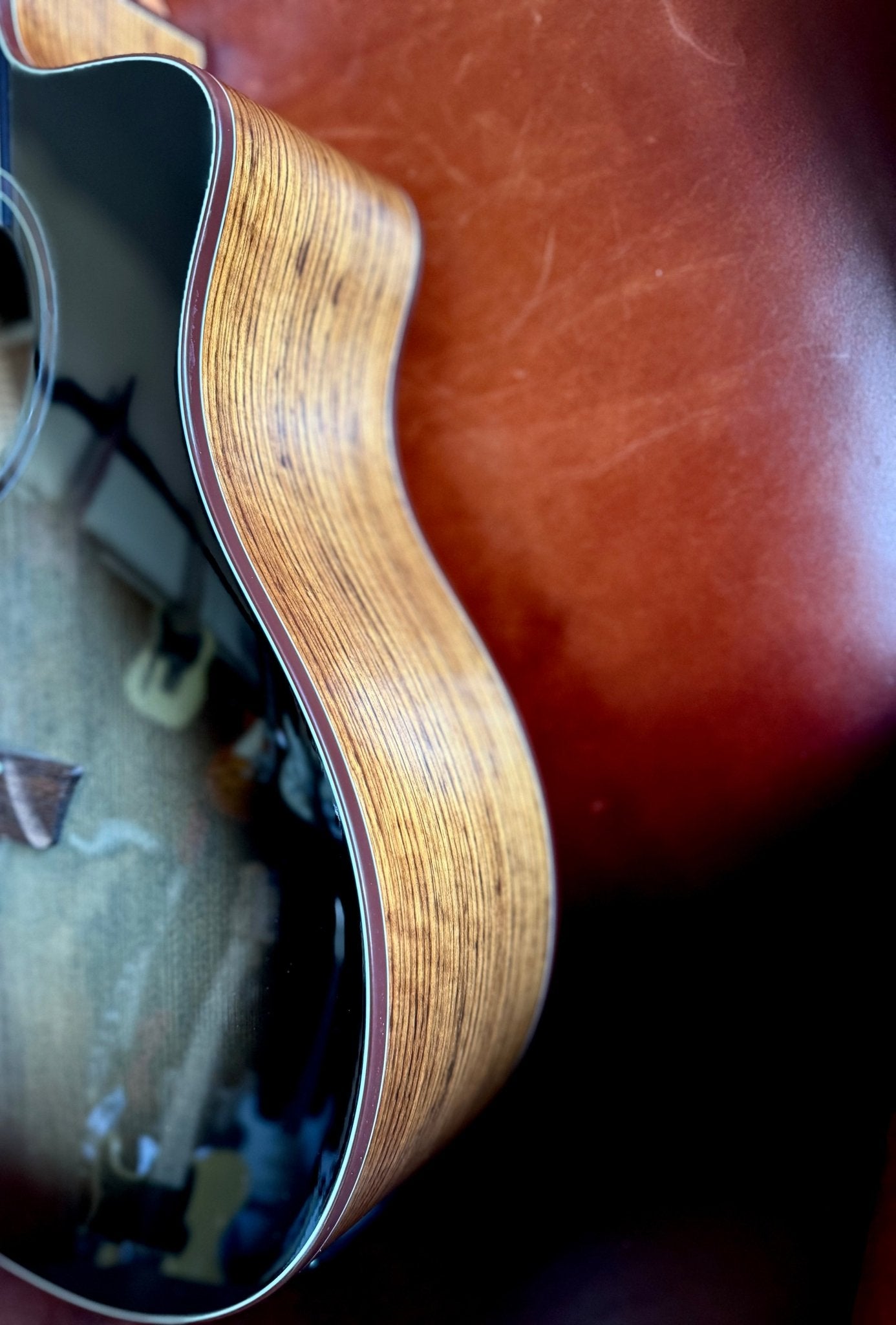 Washburn Bella Tono VITE - S9V - Gloss Charcoal Burst Electro Acoustic Guitar w' £225 Custom Pro Setup & Support Package - Richards Guitars Of Stratford Upon Avon