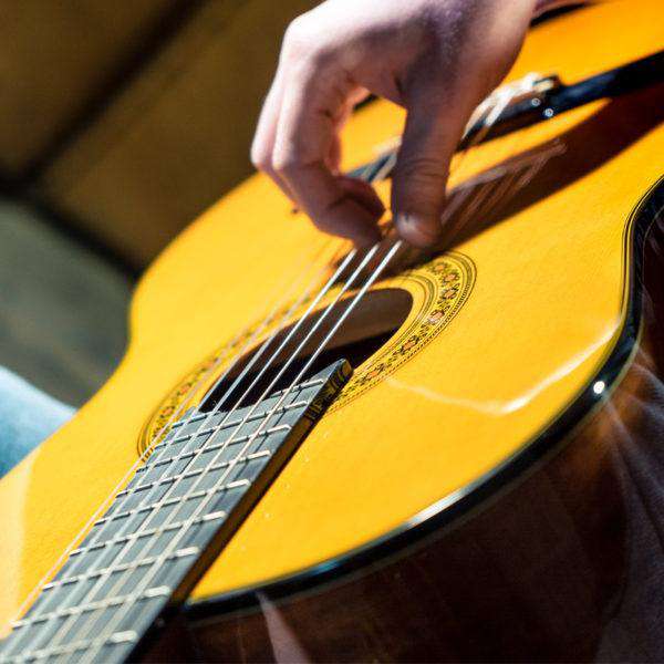 Washburn C40 Classical - Natural Nylon Strung Guitar - Richards Guitars Of Stratford Upon Avon