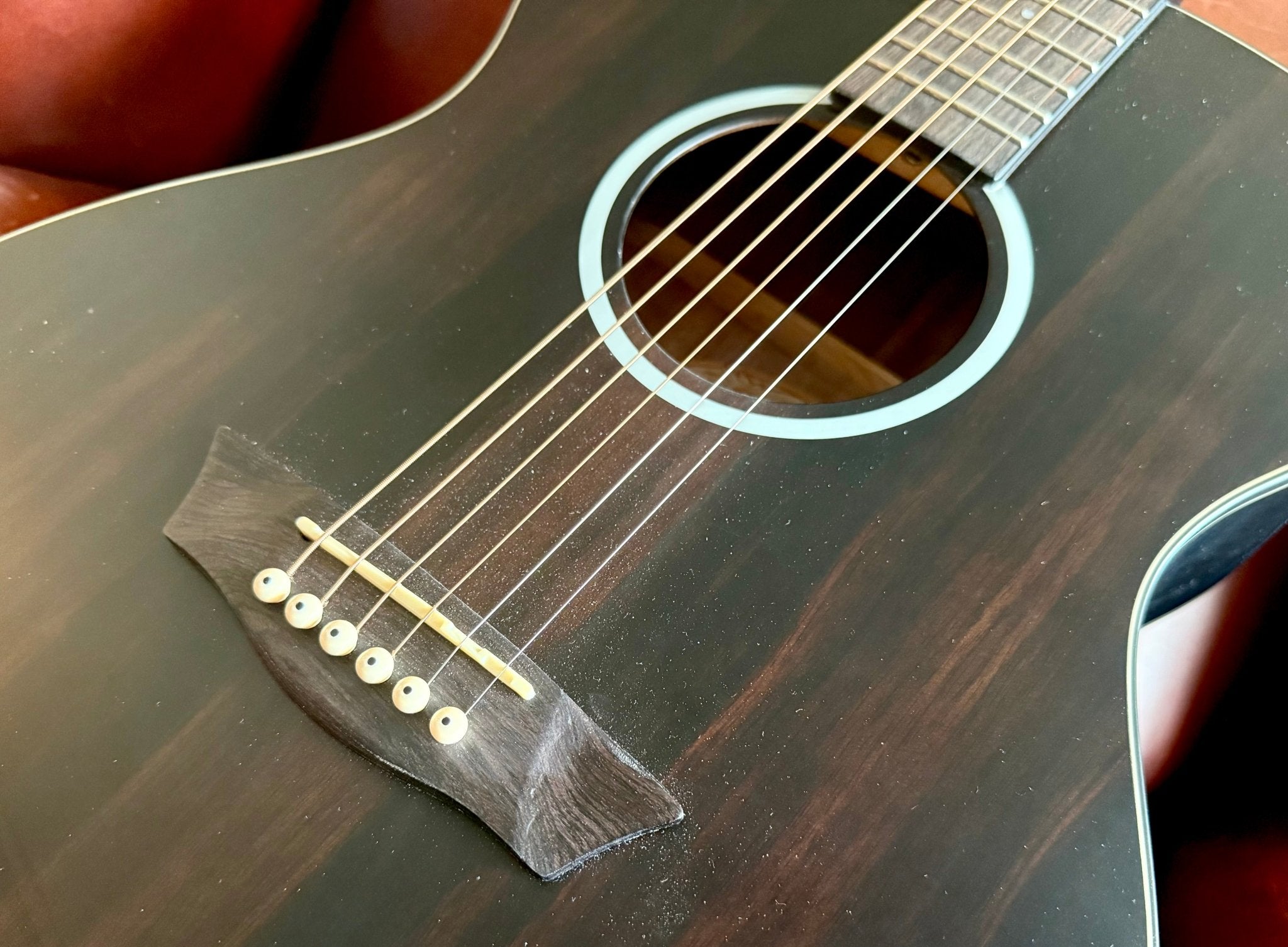 Washburn EBONY FE - Folk - Natural Matte Electro Acoustic Guitar - Richards Guitars Of Stratford Upon Avon