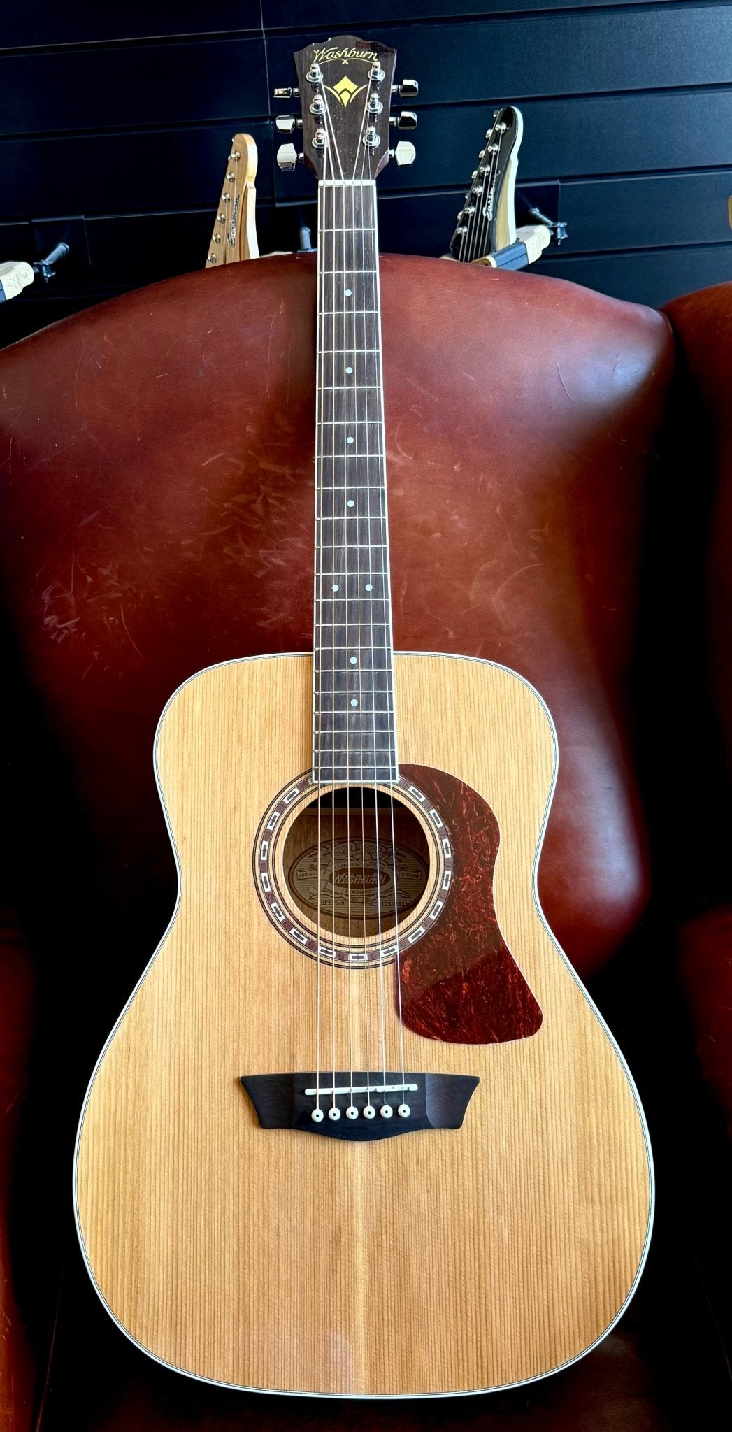 Washburn F11S - Folk - Natural Acoustic Guitar - Richards Guitars Of Stratford Upon Avon