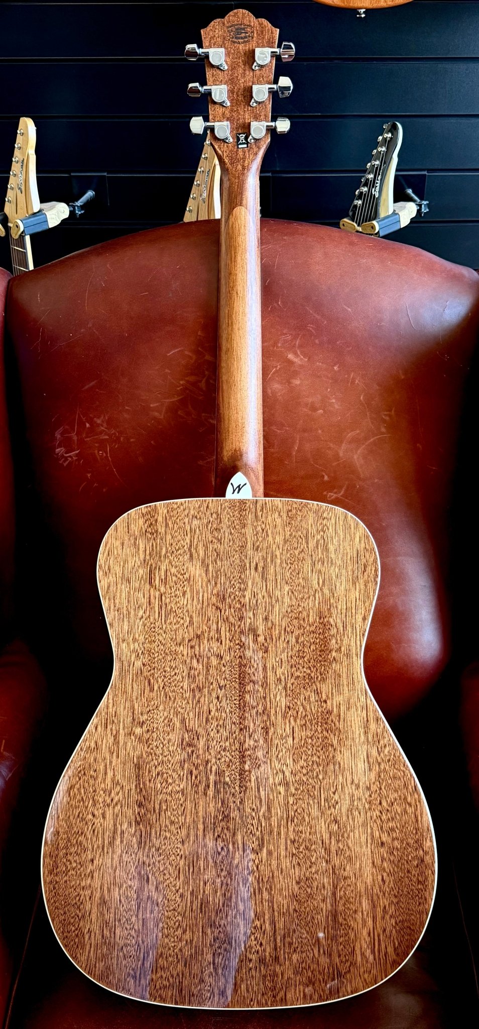 Washburn F11S - Folk - Natural Acoustic Guitar - Richards Guitars Of Stratford Upon Avon