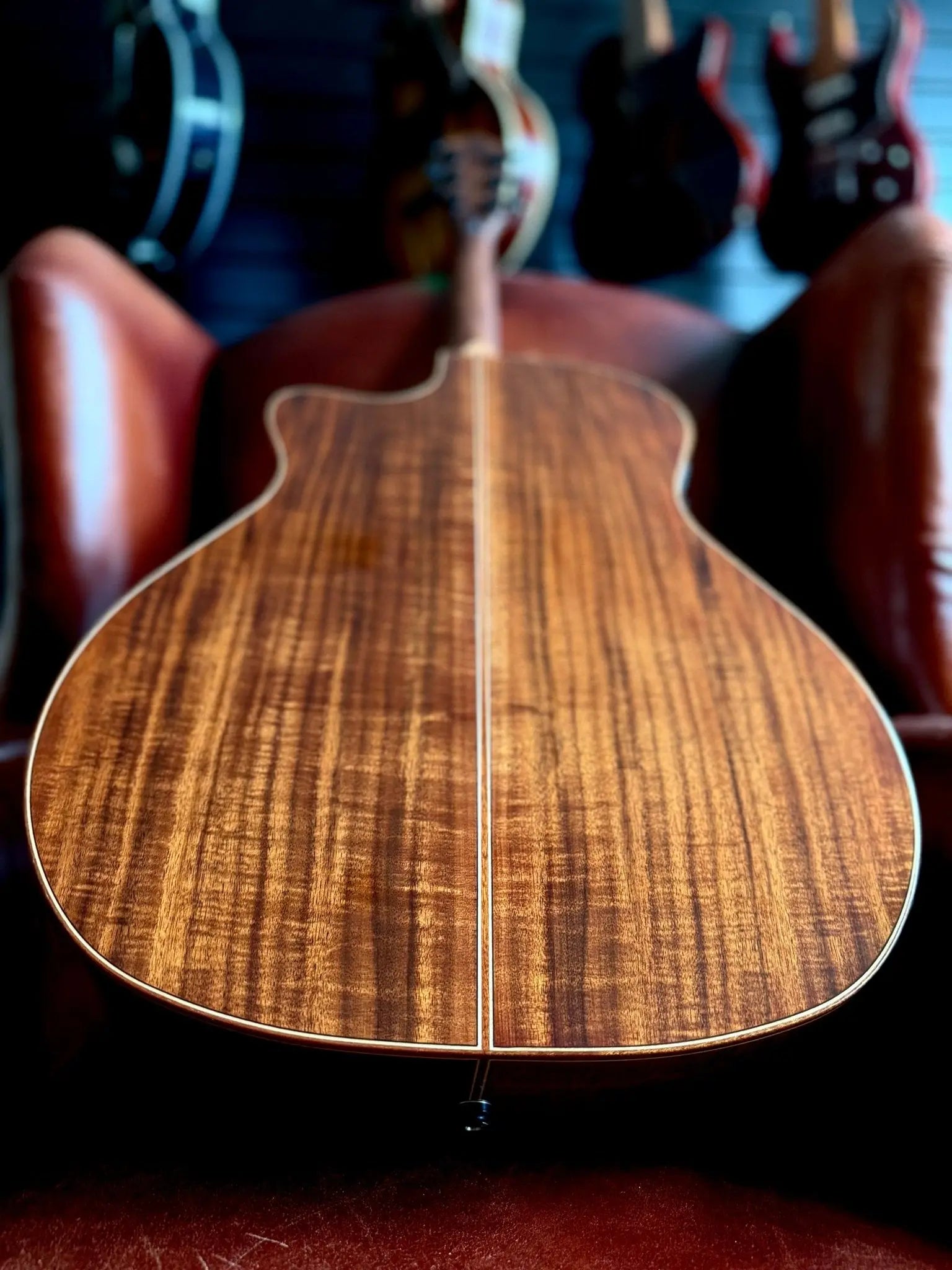 Washburn G55CE KOA w/ CASE - Grand Auditorium - Natural Electro