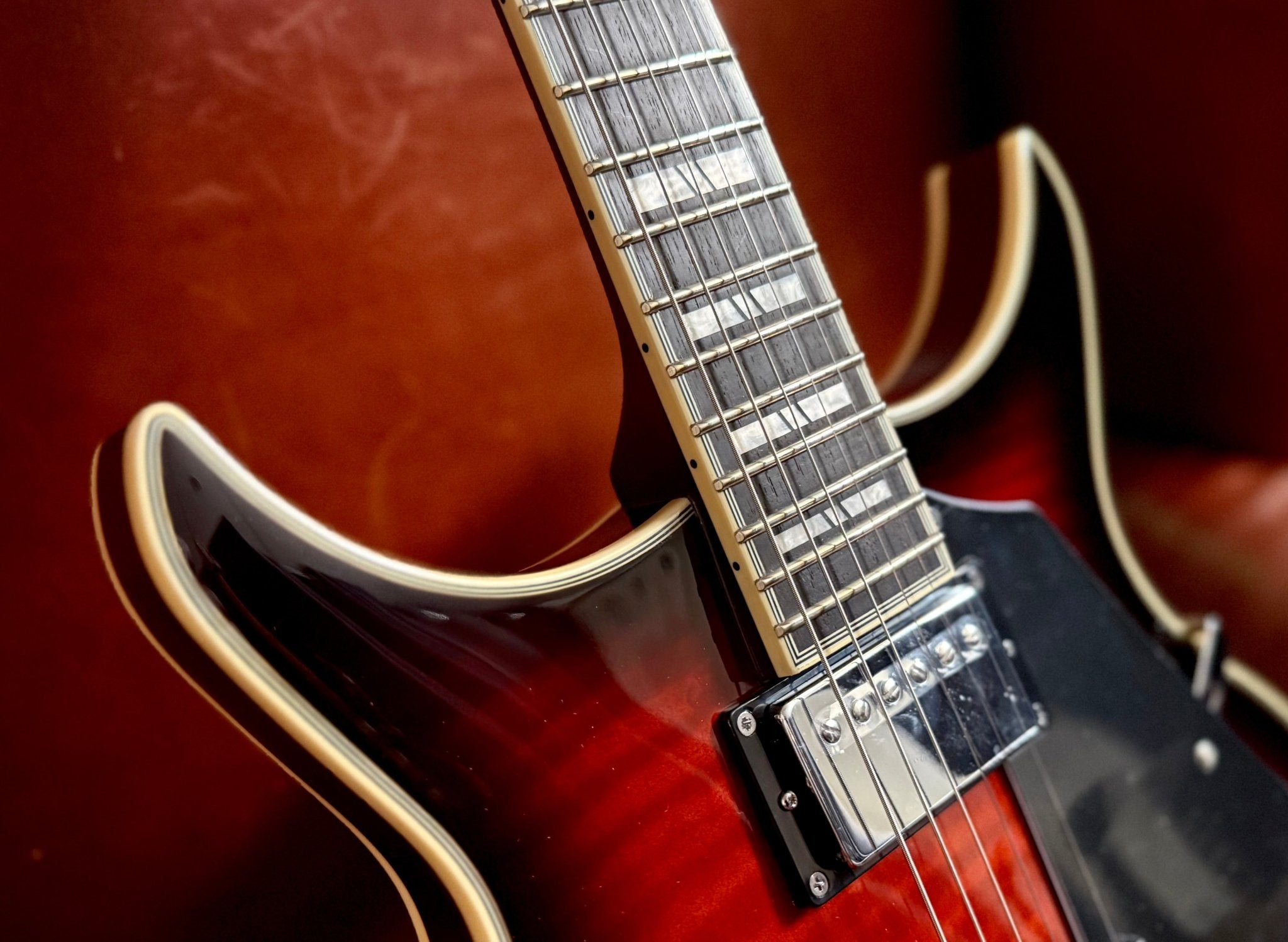 Washburn Wing Series Hawk SH35 Semi Hollow Electric Guitar Inc £225 Custom Pro Setup & Support Package - Richards Guitars Of Stratford Upon Avon