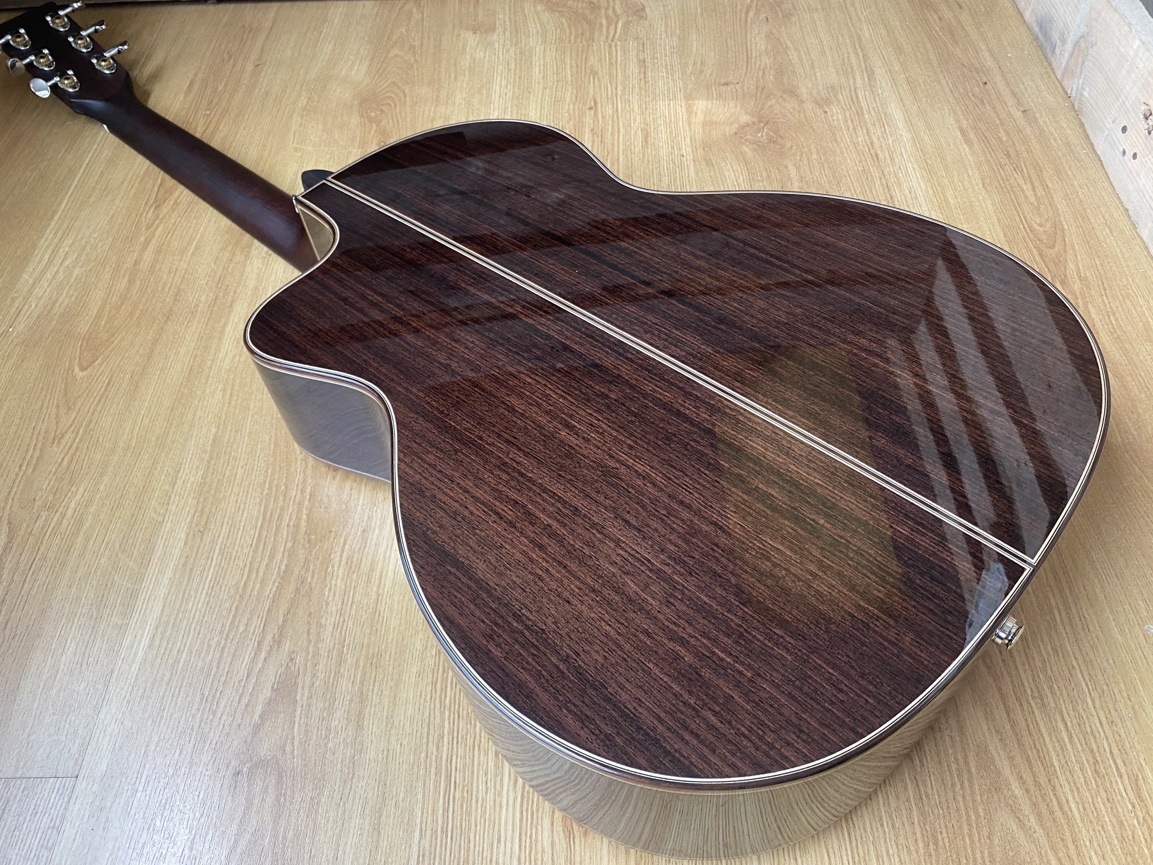 AUDEN ROSEWOOD SERIES – CHESTER 45 CEDAR CUTAWAY, Electro Acoustic Guitar for sale at Richards Guitars.