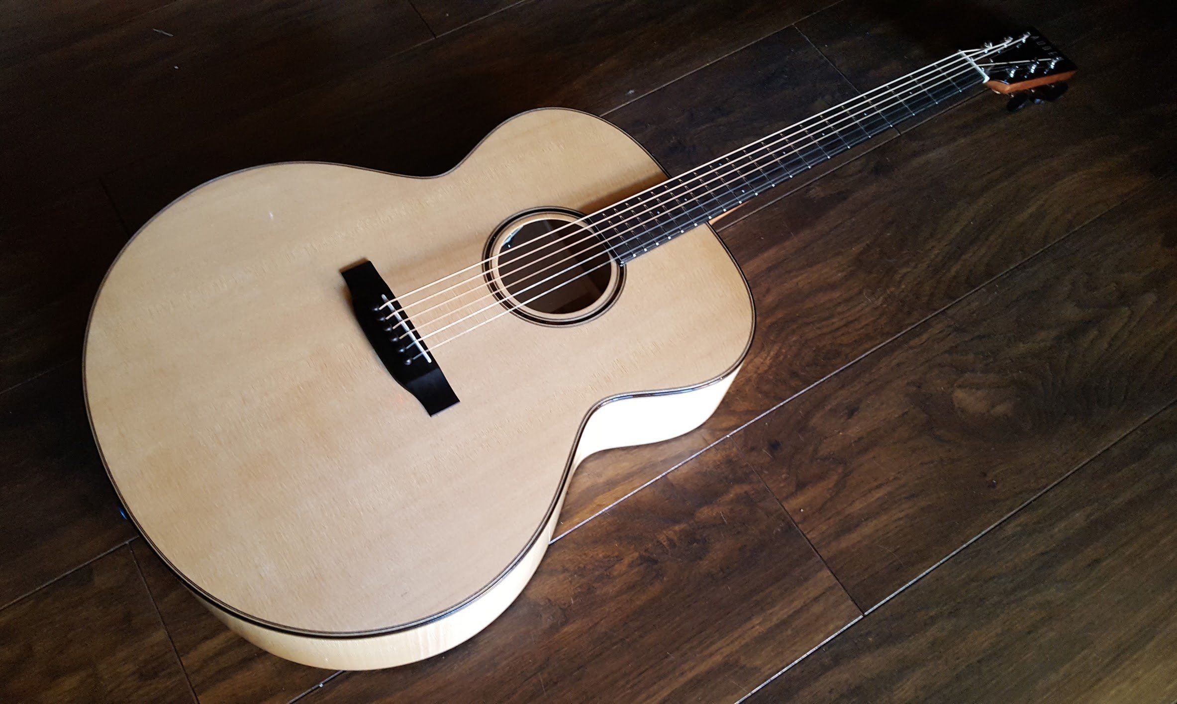 AUDEN MAPLE SERIES – GRACE JUMBO, Electro Acoustic Guitar for sale at Richards Guitars.