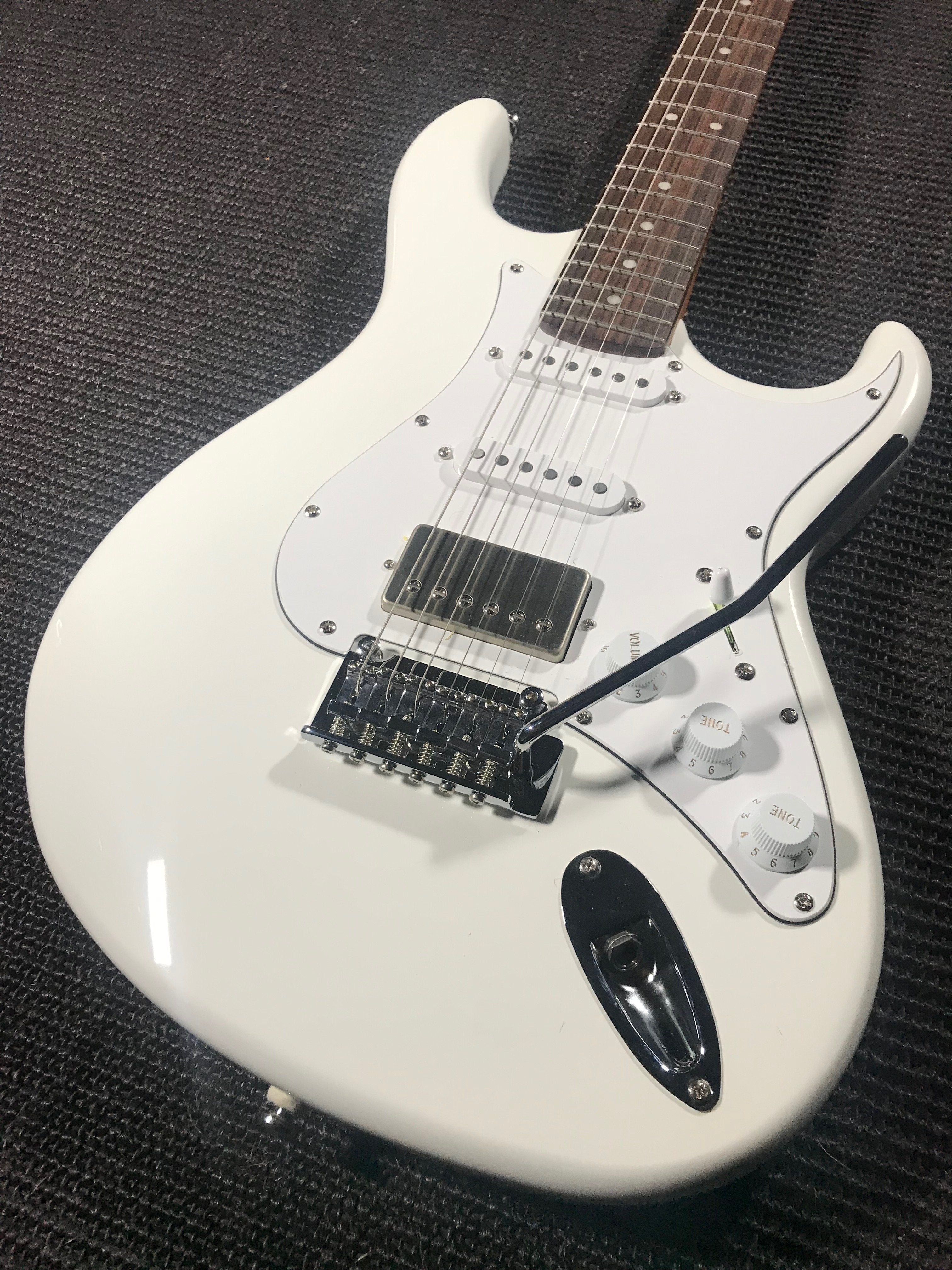 Cort G260CS Olympic White, Electric Guitar for sale at Richards Guitars.