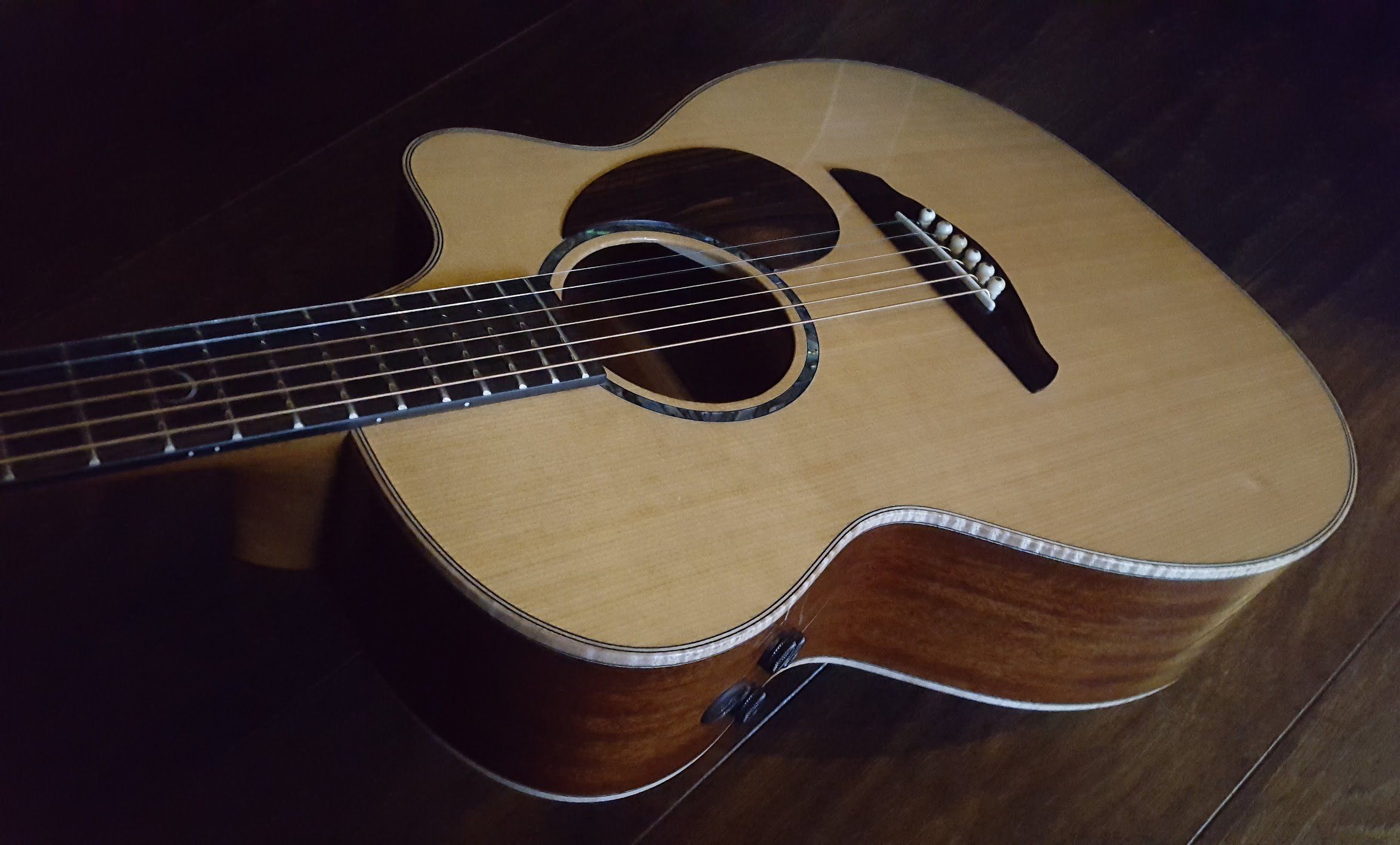 Faith FG1HCE - PJE Legacy Earth Cut/Electro [Used], Electro Acoustic Guitar for sale at Richards Guitars.