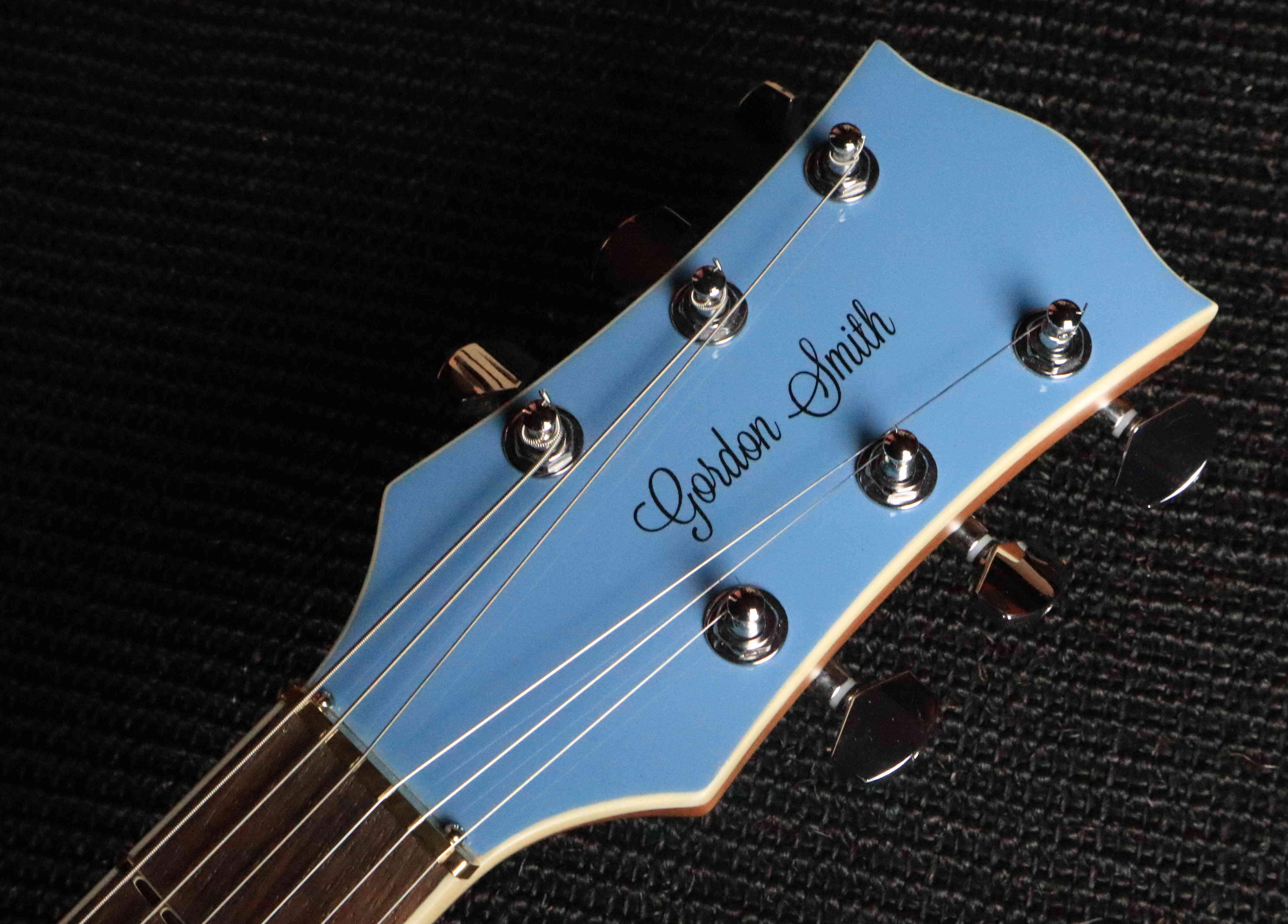 Gordon Smith GS1000 Blue, Electric Guitar for sale at Richards Guitars.