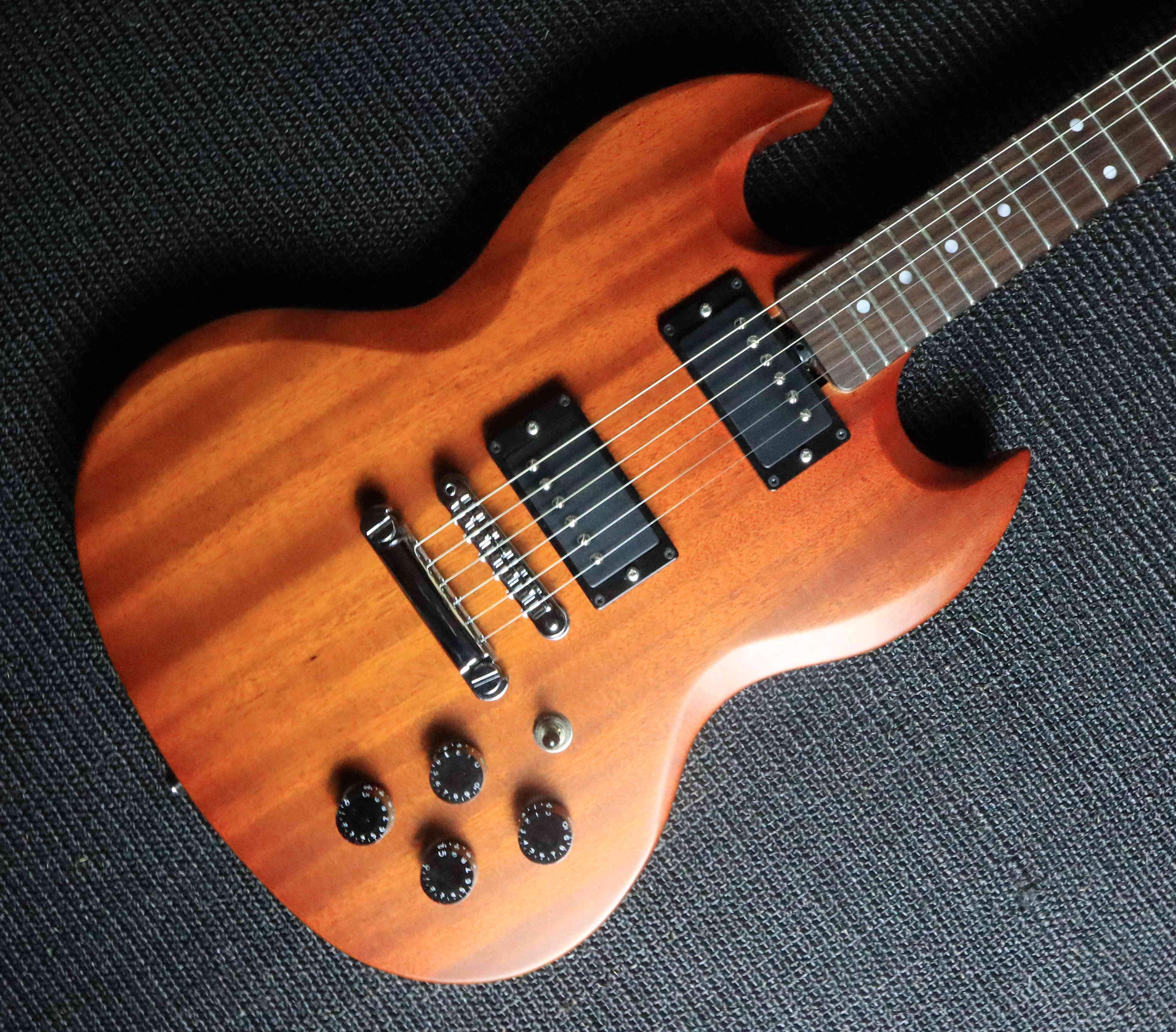 Gordon Smith SG2, Electric Guitar for sale at Richards Guitars.