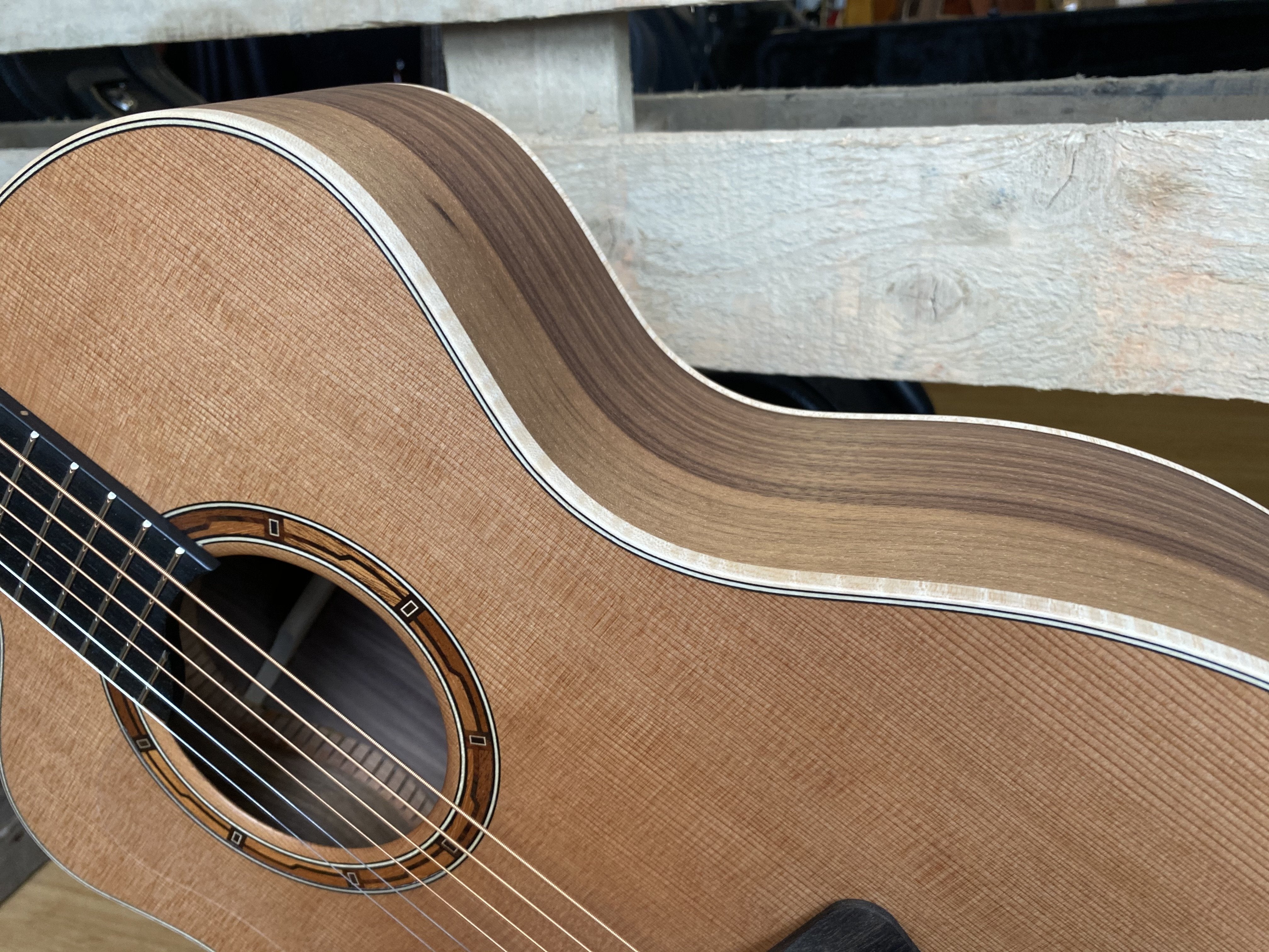 Dowina Walnut (Sol)  GAC Left Handed, Acoustic Guitar for sale at Richards Guitars.