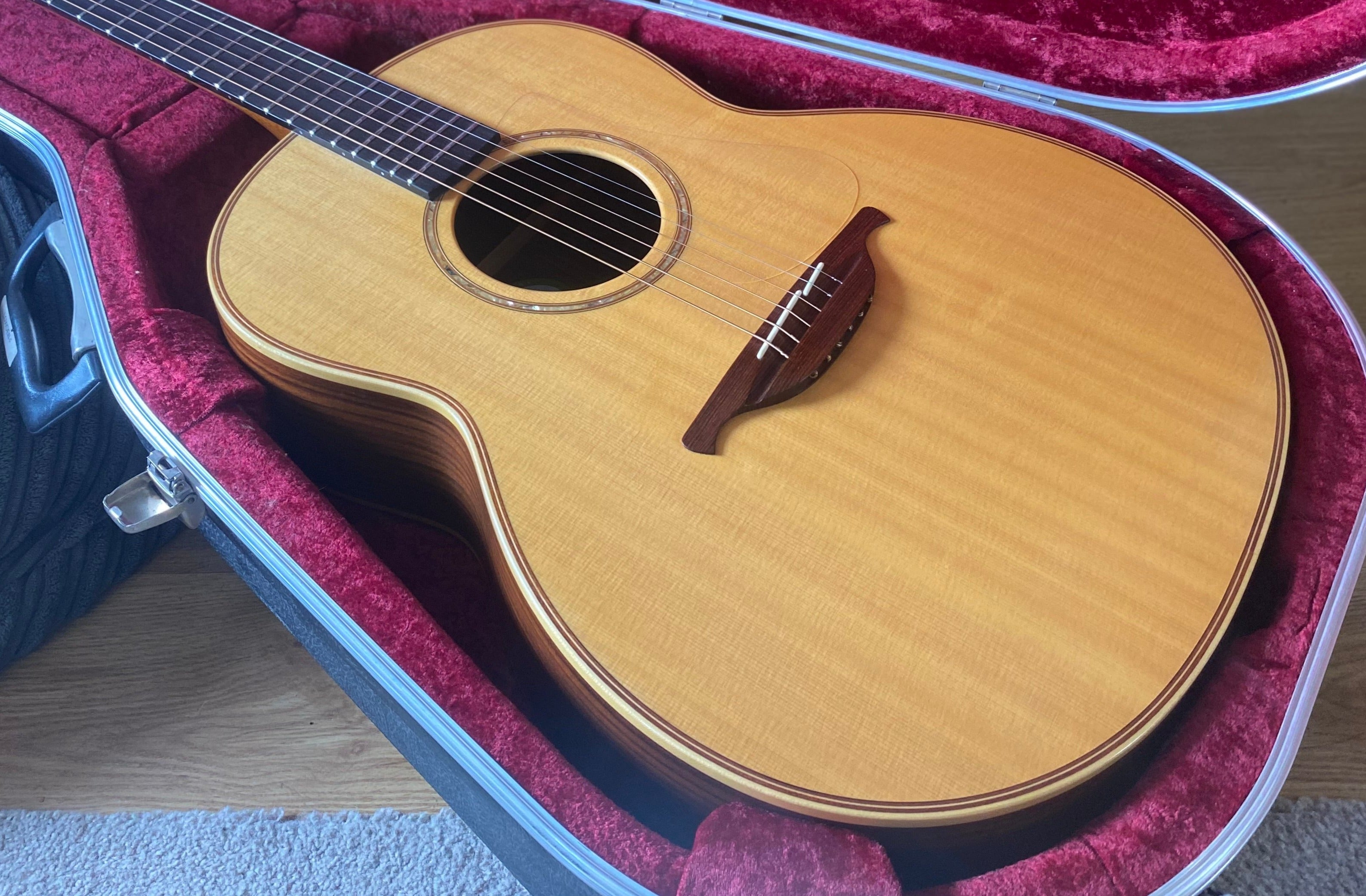 Lowden F32 Spruce/Rosewood - 26 Years Old  (1996)  serial no. 9946 - A1 Condition, Acoustic Guitar for sale at Richards Guitars.