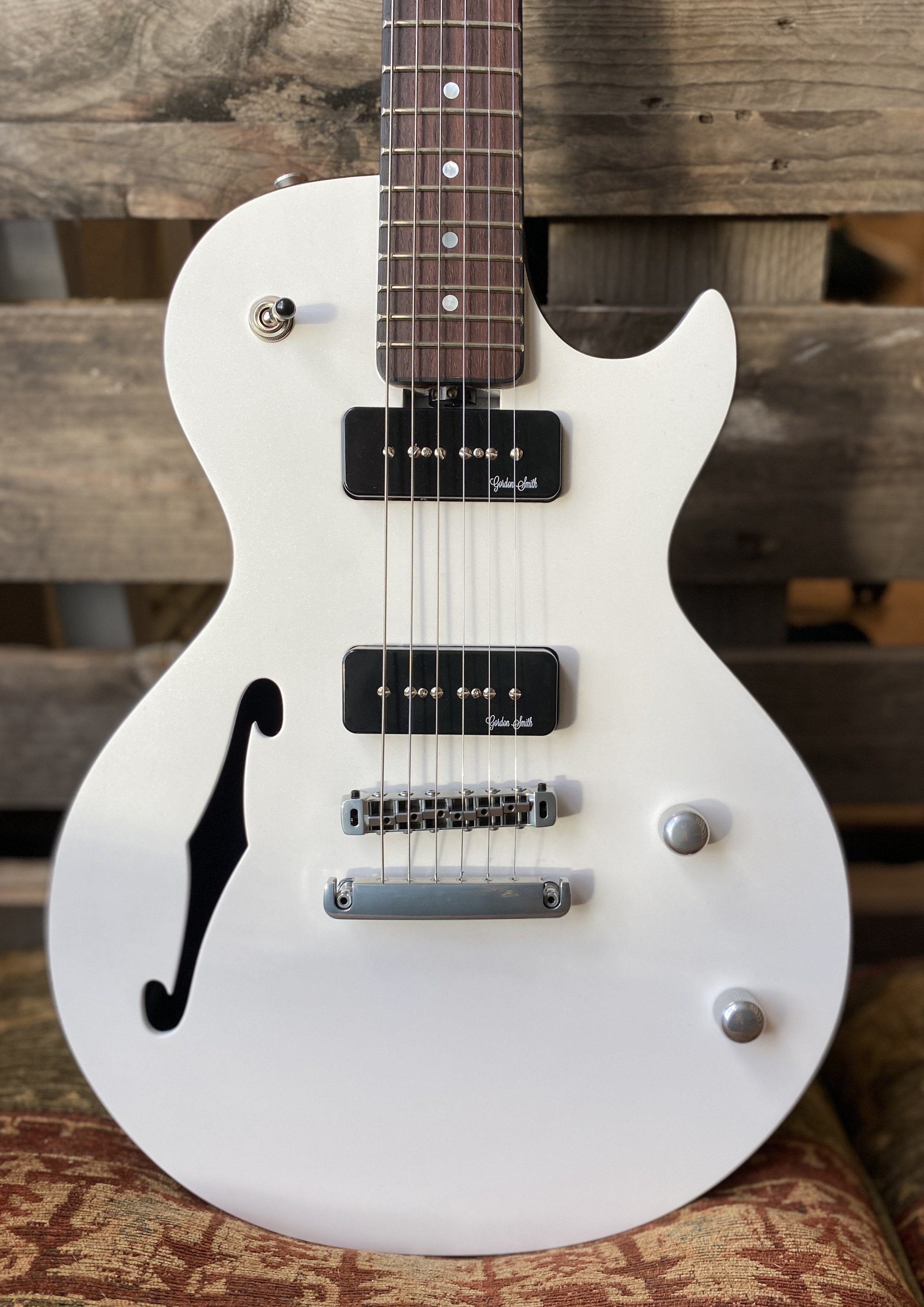 Gordon Smith Deluxe Export Semi Hollow Champagne 2 X P90., Electric Guitar for sale at Richards Guitars.