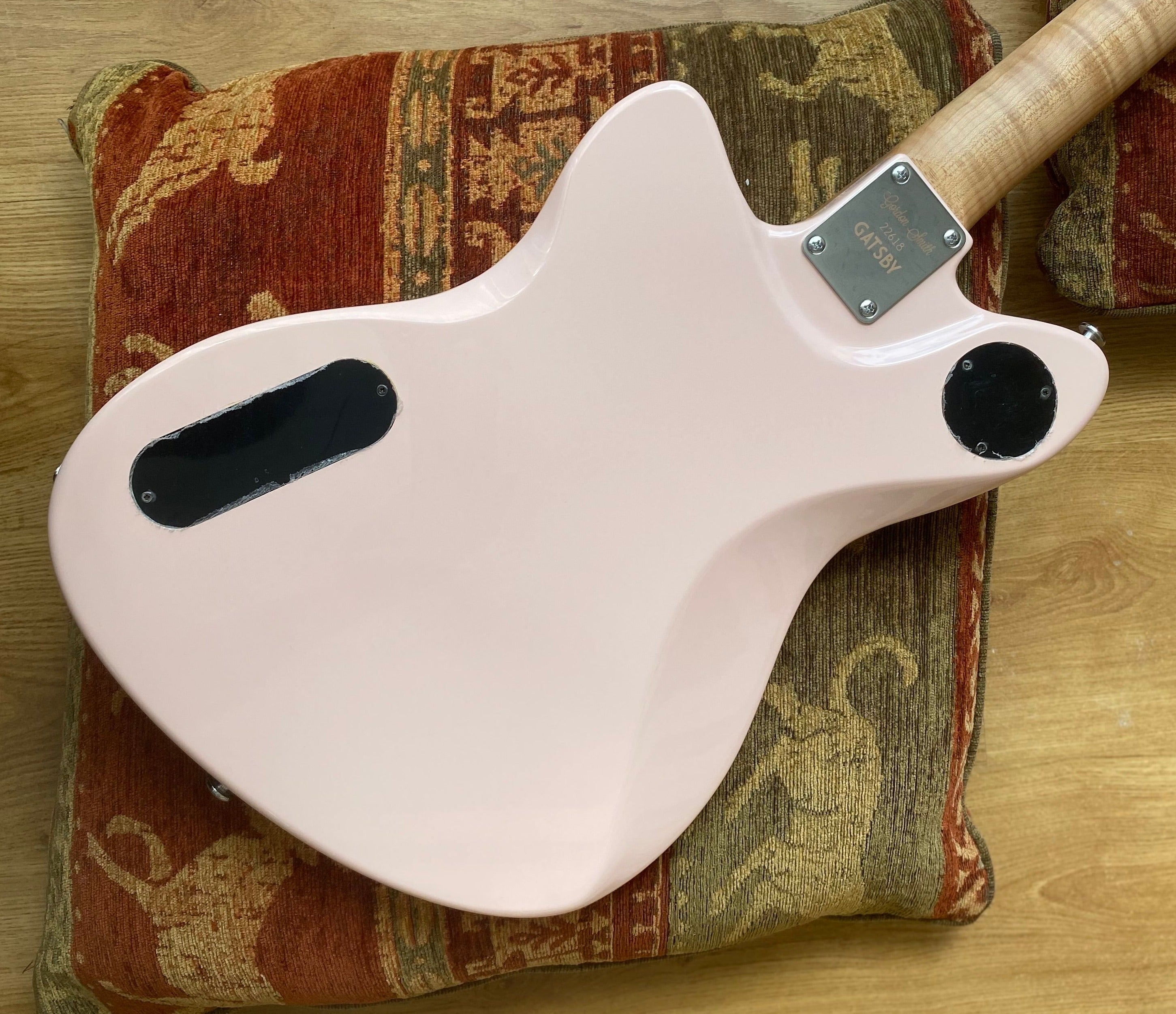 Gordon Smith Gatsby Custom Shell Pink 2P90, Electric Guitar for sale at Richards Guitars.