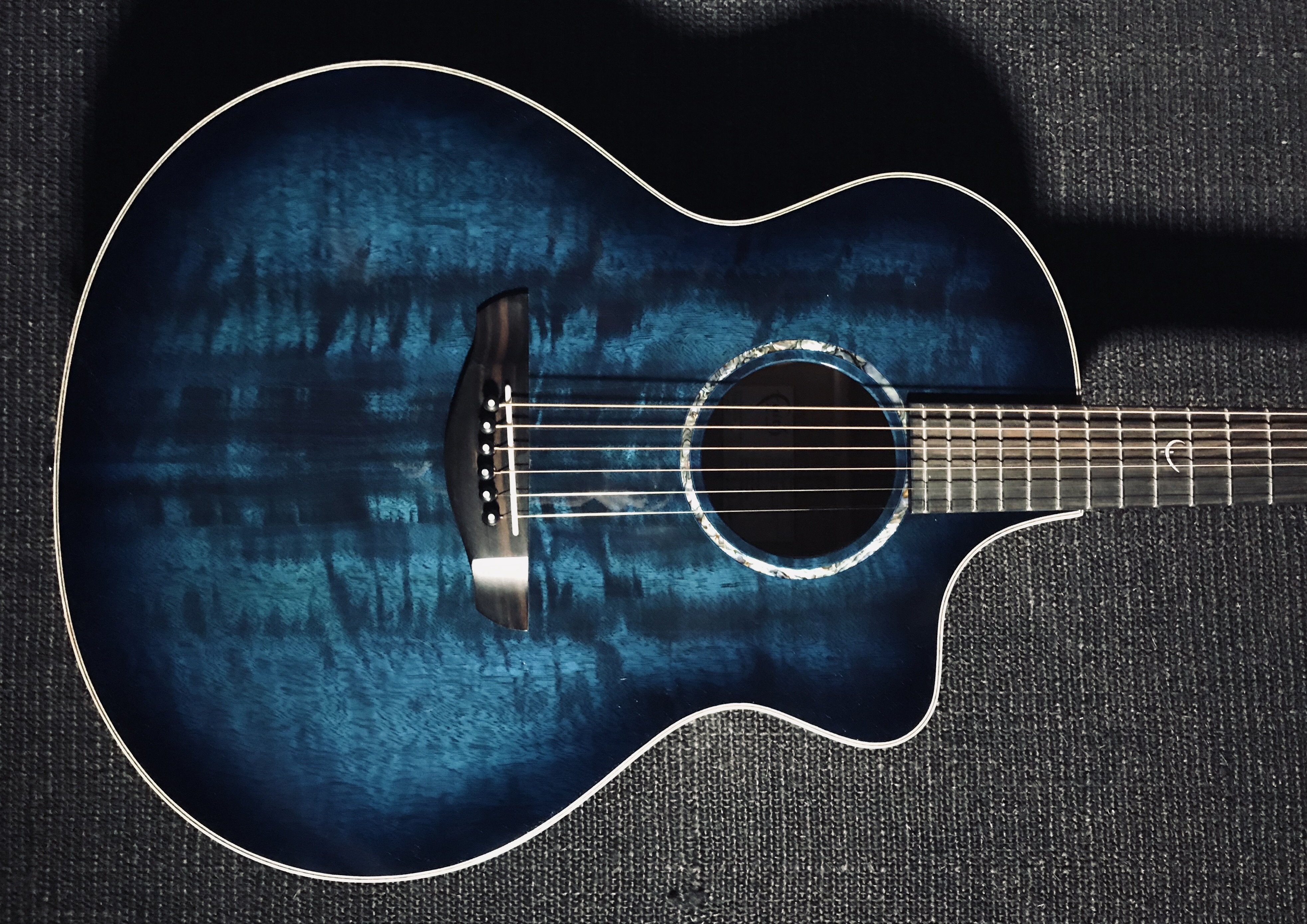 Faith Neptune Blue Moon FNCEBLML Left Handed, Electro Acoustic Guitar for sale at Richards Guitars.