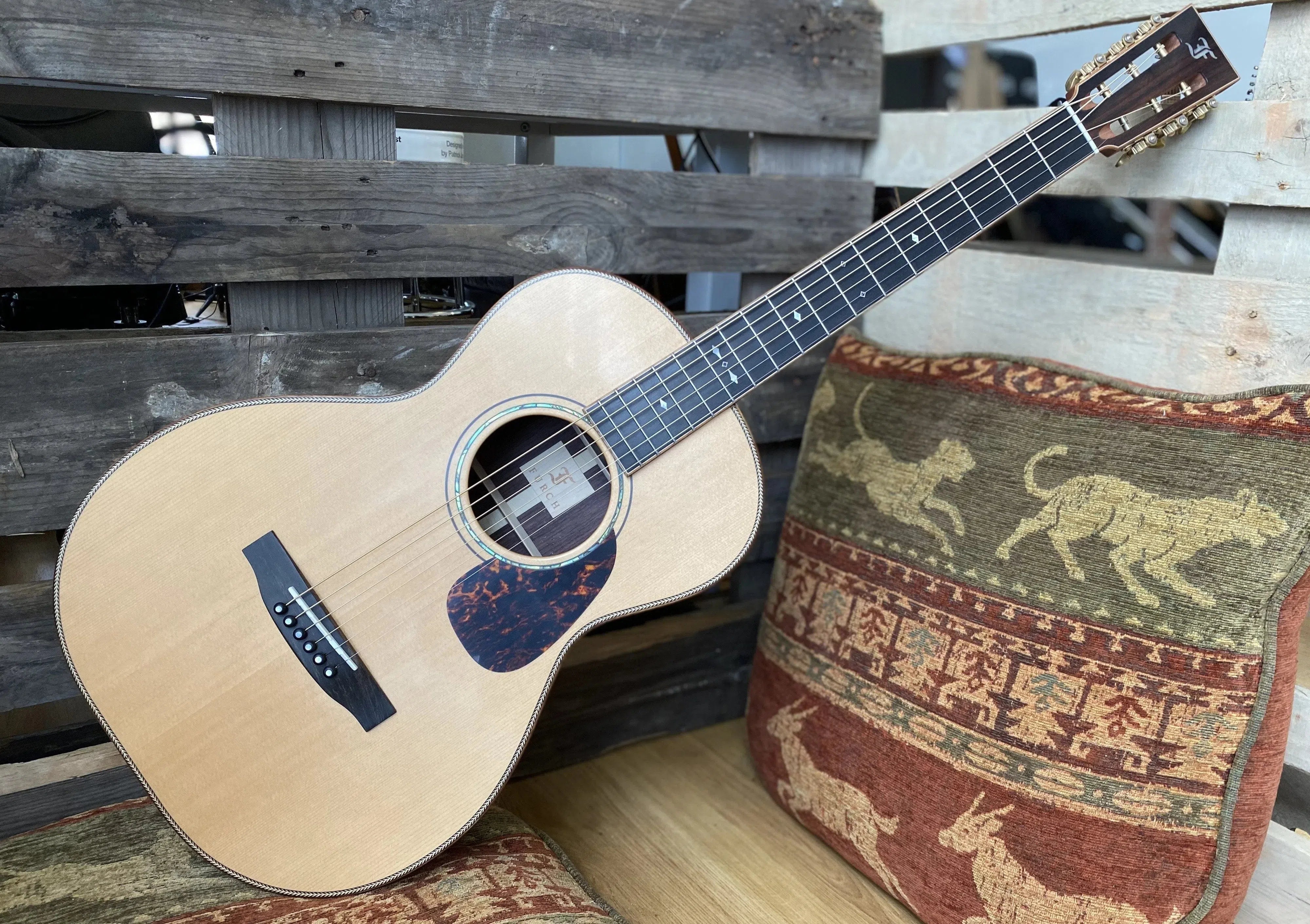 Furch Vintage 3 OOM SR Acoustic Guitar (2025 CNR Active Upgrade Model), Acoustic Guitar for sale at Richards Guitars.