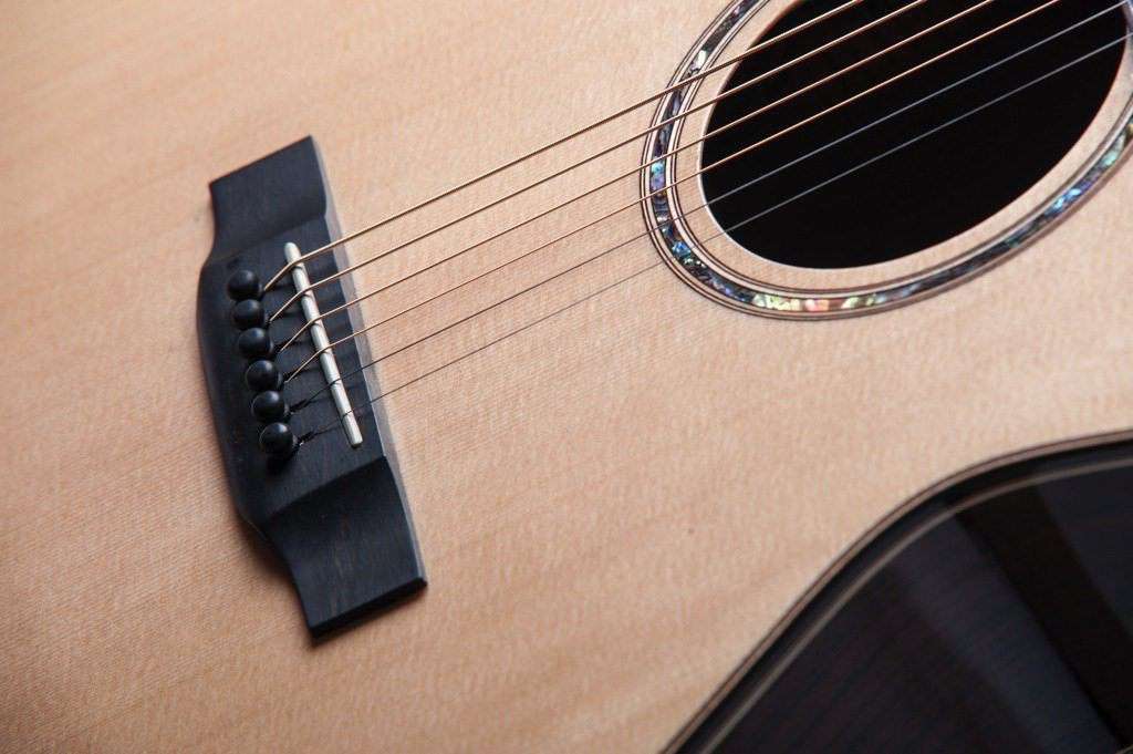 Auden Rosewood Bowman Spruce Top Cutaway Electro Acoustic Guitar - Richards Guitars Of Stratford Upon Avon