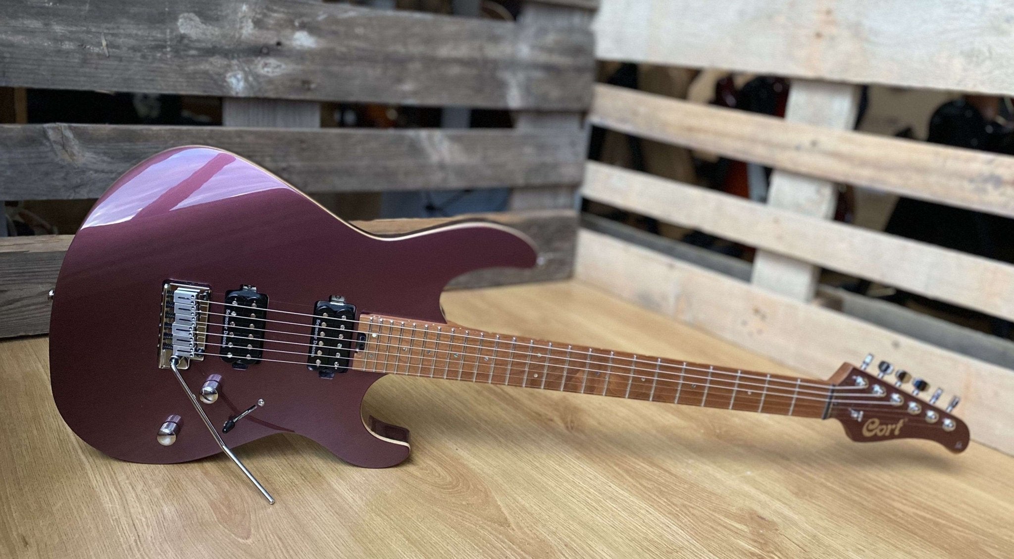 Cort G300 Pro Vivid Burgundy - Richards Guitars Of Stratford Upon Avon