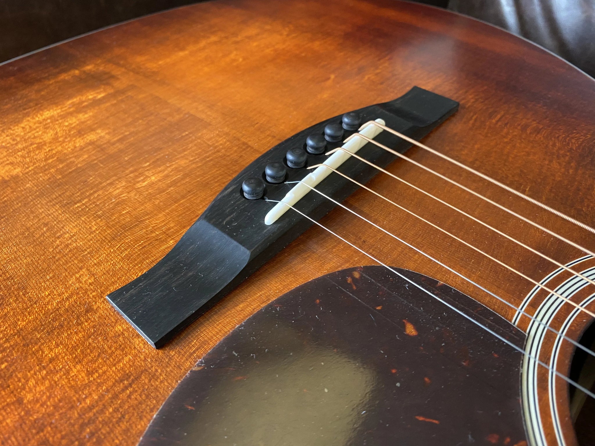 Eastman AC122 - 1CE Classic Electro Acoustic Guitar (Price inc. Custom Pro Setup Package) - Richards Guitars Of Stratford Upon Avon