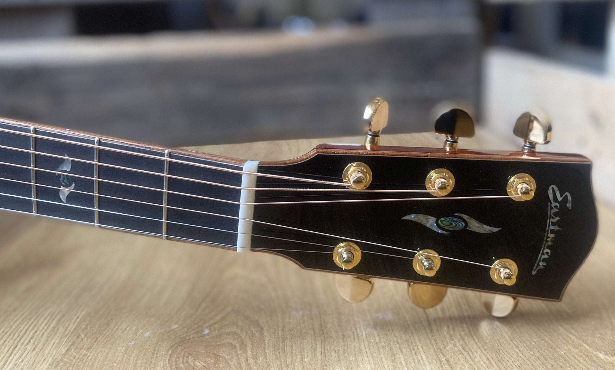Eastman AC522CE GB Grand Auditorium w/ cutaway (Price inc. Custom Pro Setup Package) - Richards Guitars Of Stratford Upon Avon