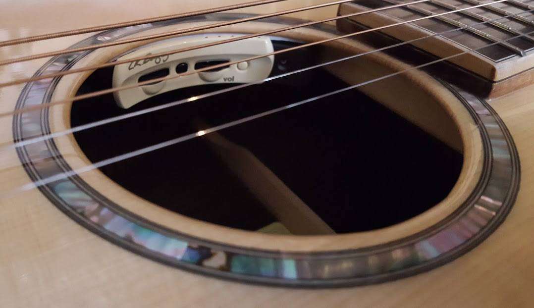 Eastman AC822CE - FF Fan Fretted GA model w/ cutaway (Price inc. Custom Pro Setup Package) - Richards Guitars Of Stratford Upon Avon