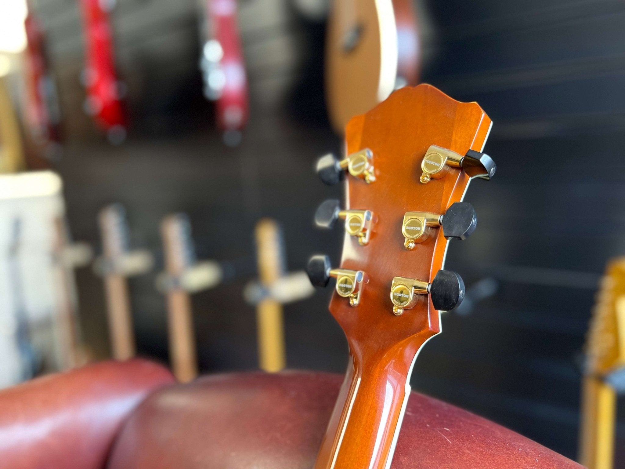 Eastman AR805CE GB Arch Top Semi Acoustic Guitar (Price inc. Custom Pro Setup Package) - Richards Guitars Of Stratford Upon Avon