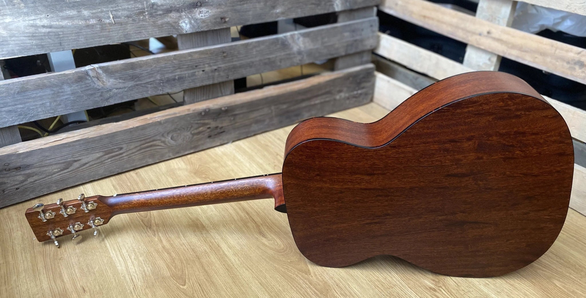 Eastman E1 OM Inc Premium Eastman Gigbag (Price inc. Custom Pro Setup Package) - Richards Guitars Of Stratford Upon Avon