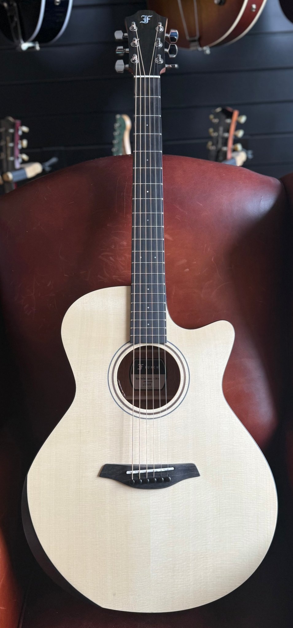 Furch Blue Performance Gc - EMa EAS - VTC - Richards Guitars Of Stratford Upon Avon