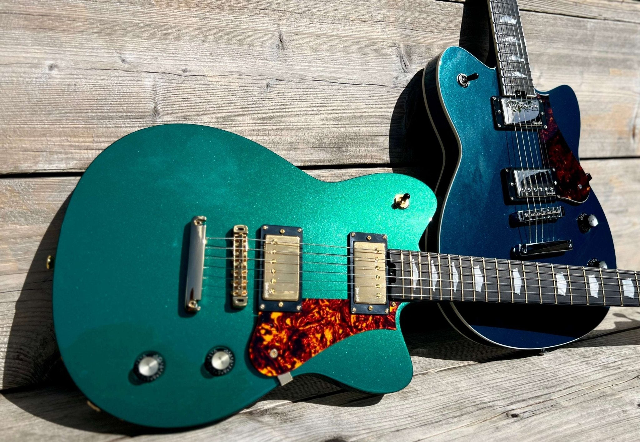 Gordon Smith Grande (Green) Plus Hand Made Walsall Leather Guitar Strap (Worth £120) - Richards Guitars Of Stratford Upon Avon