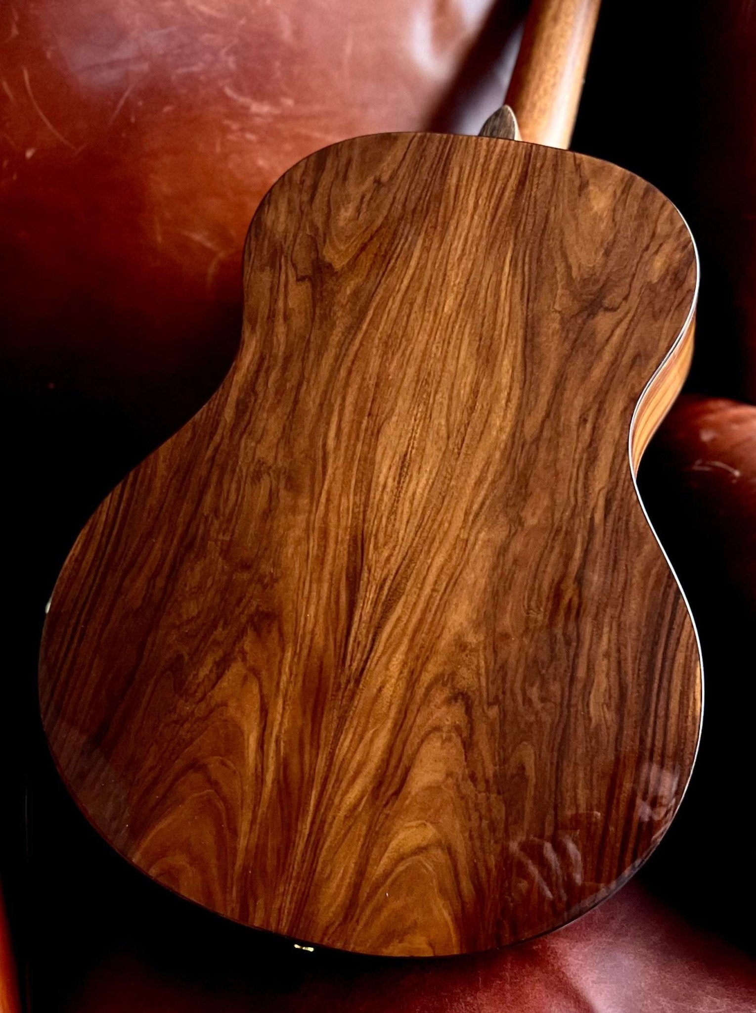 Washburn Bella Tono ELEGANTE S24S - Natural Acoustic Guitar - Richards Guitars Of Stratford Upon Avon
