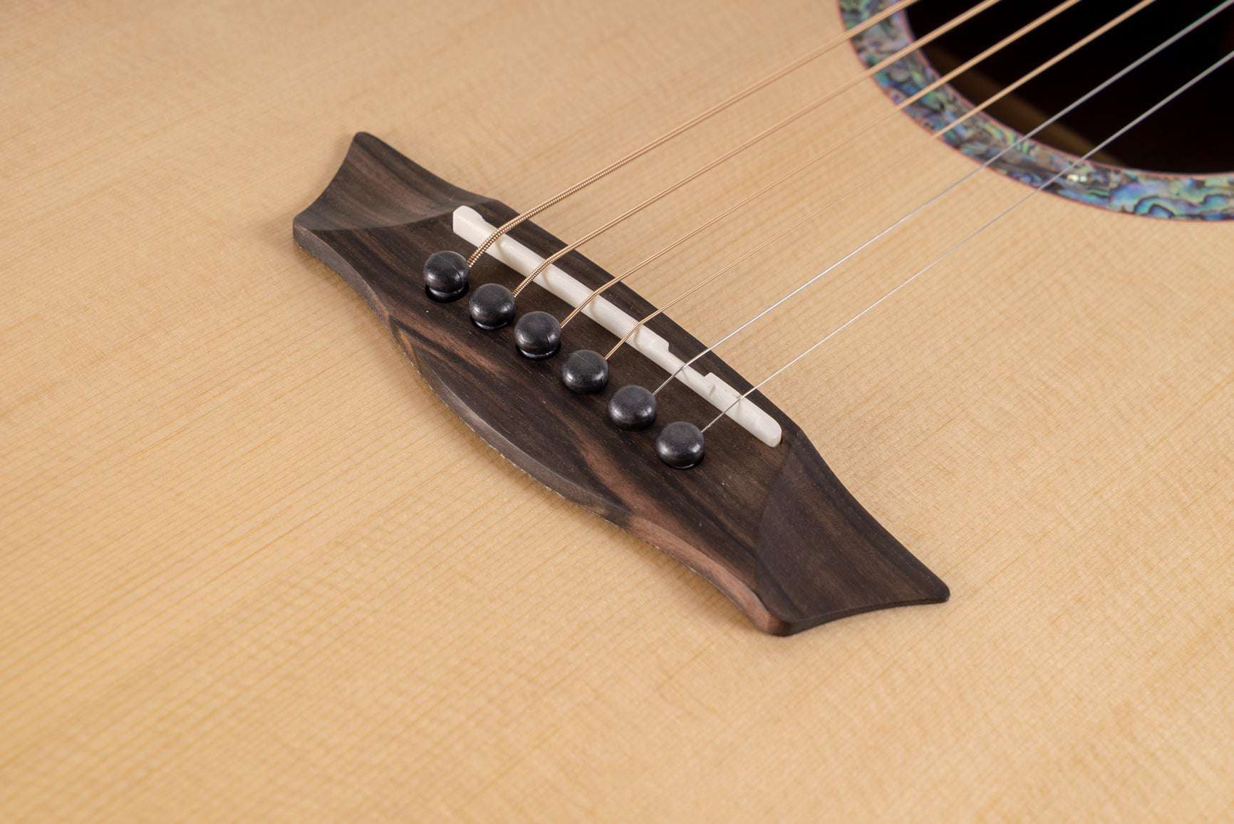 Washburn Bella Tono ELEGANTE S24S - Natural Acoustic Guitar - Richards Guitars Of Stratford Upon Avon