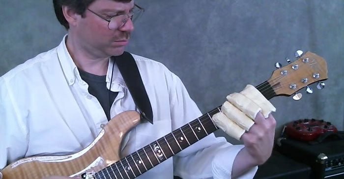 The Gordon Smith Custom 45 Option Exclusive To Richards Guitars.  The 45mm nut guitar is here! - Richards Guitars Of Stratford Upon Avon