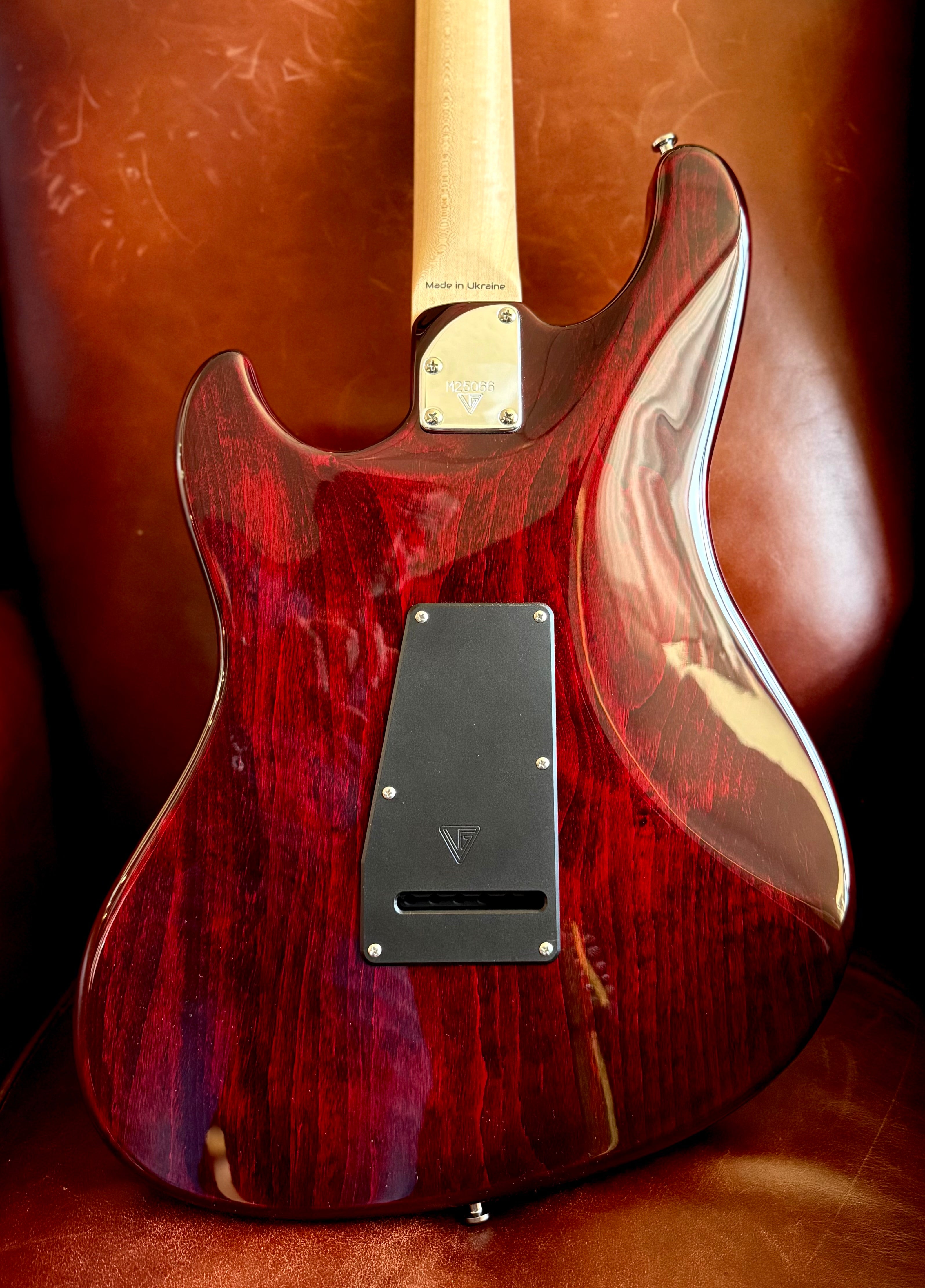 Valiant Mercury Burgundy Red w' 1 Piece Body & Stainless Steel Frets