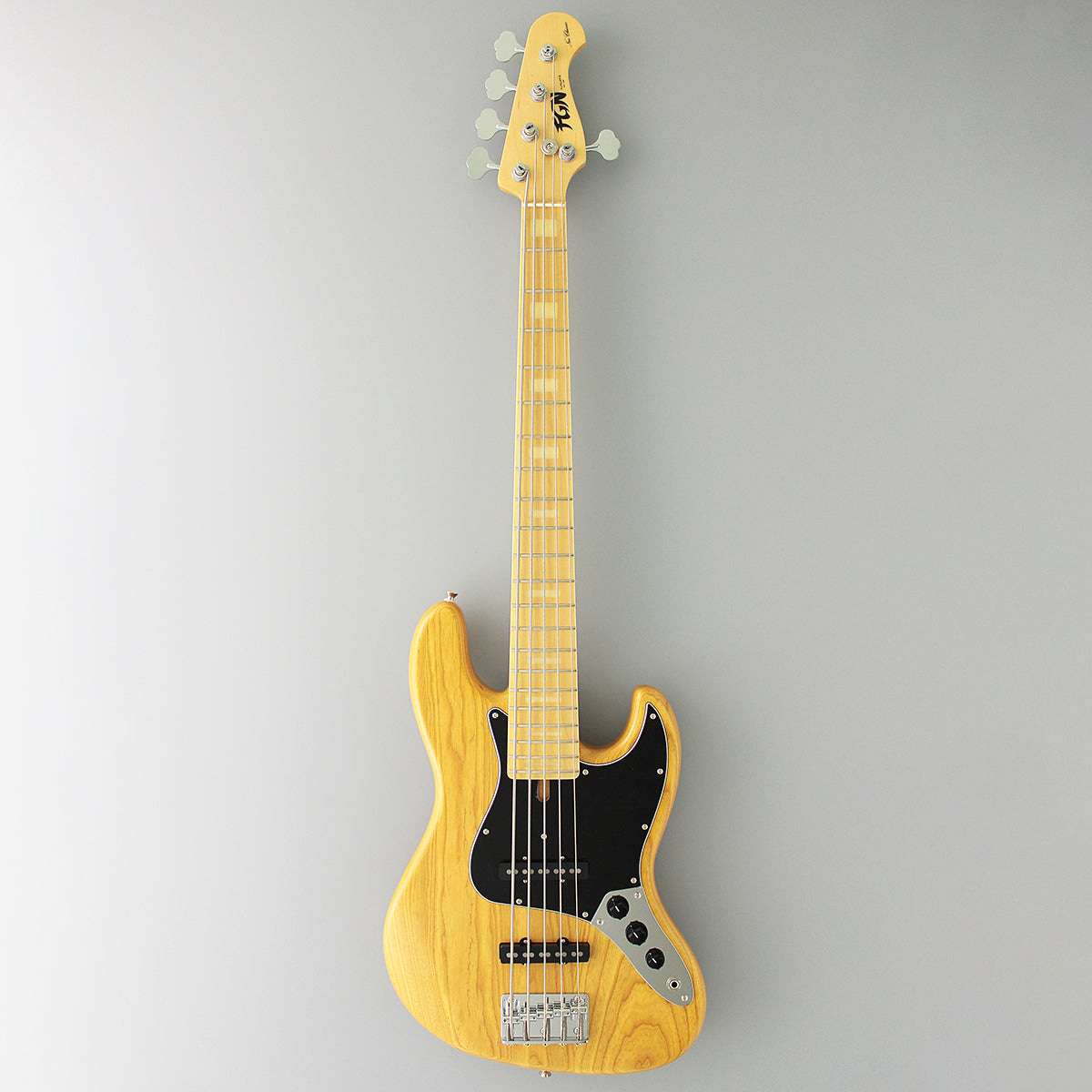 FGN Guitars Neoclassic JB 100M Ash 5 String VNT Vintage Natural, Guitarra Bajo en venta en Richards Guitars.