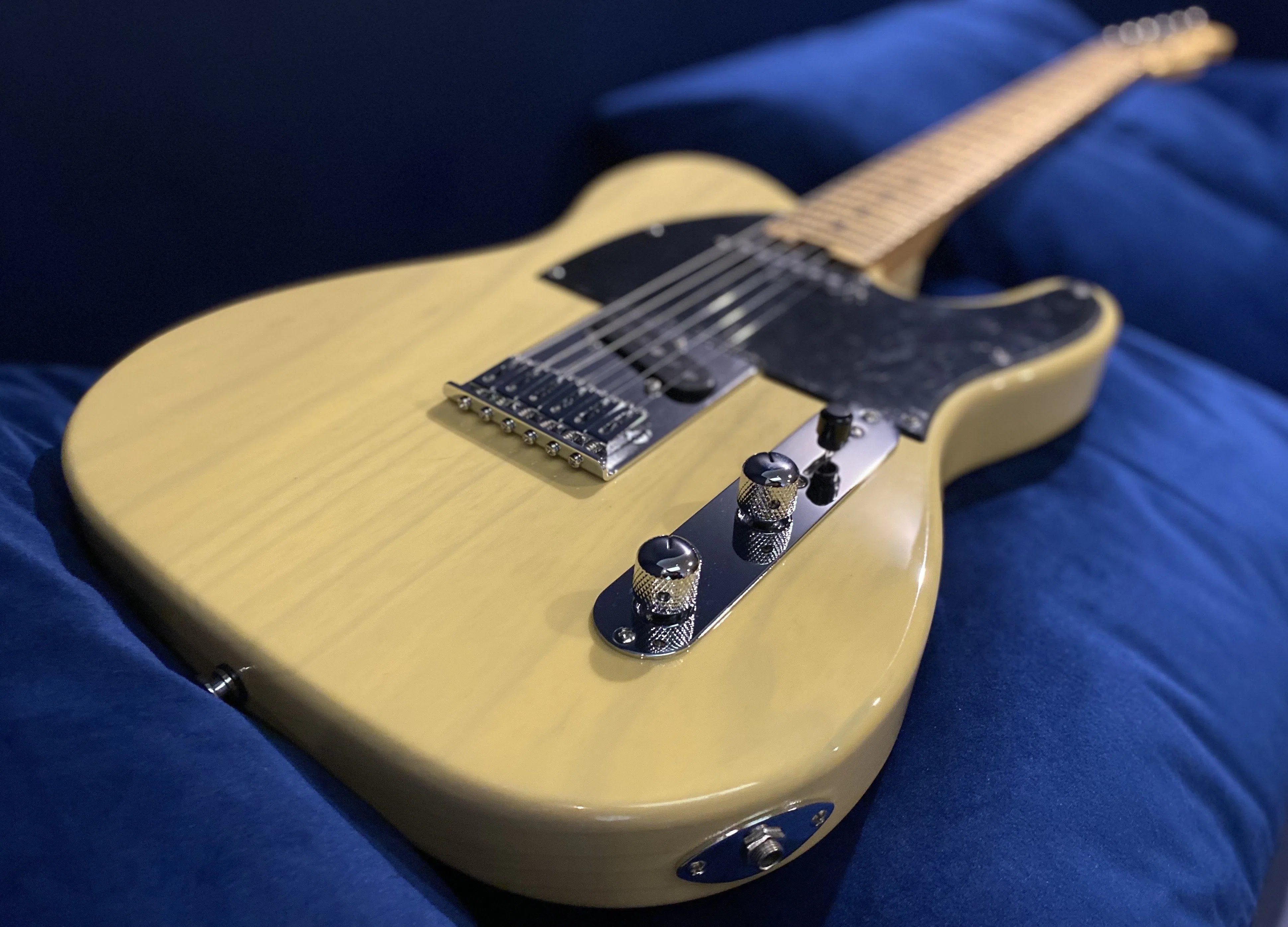 Gordon Smith Classic T "Standard" Vintage Blonde With Maple Board, Electric Guitar for sale at Richards Guitars.