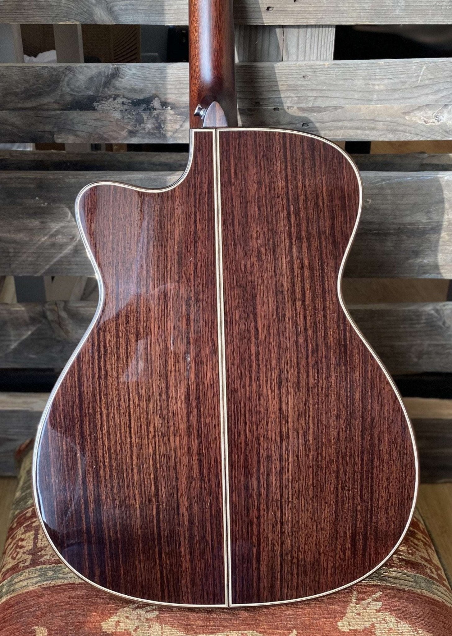 Auden Rosewood Bowman Spruce Top Cutaway Electro Acoustic Guitar - Richards Guitars Of Stratford Upon Avon