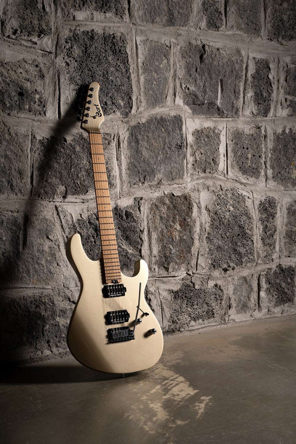 Cort G300 Pro Metallic Gold - Richards Guitars Of Stratford Upon Avon