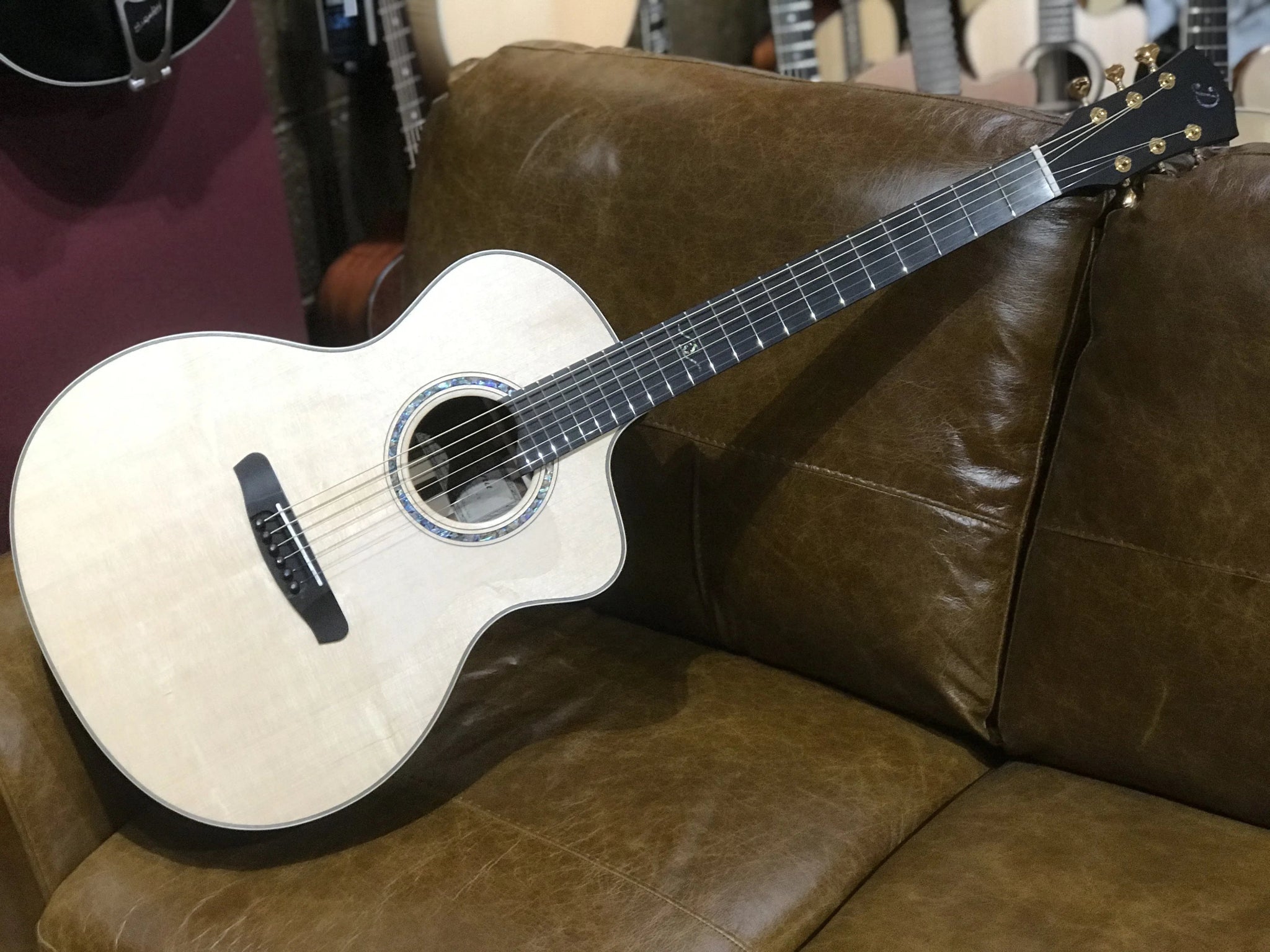 Dowina Cocobolo III Trio Plate GAC Deluxe (Torrified Swiss Moon Spruce) - Richards Guitars Of Stratford Upon Avon