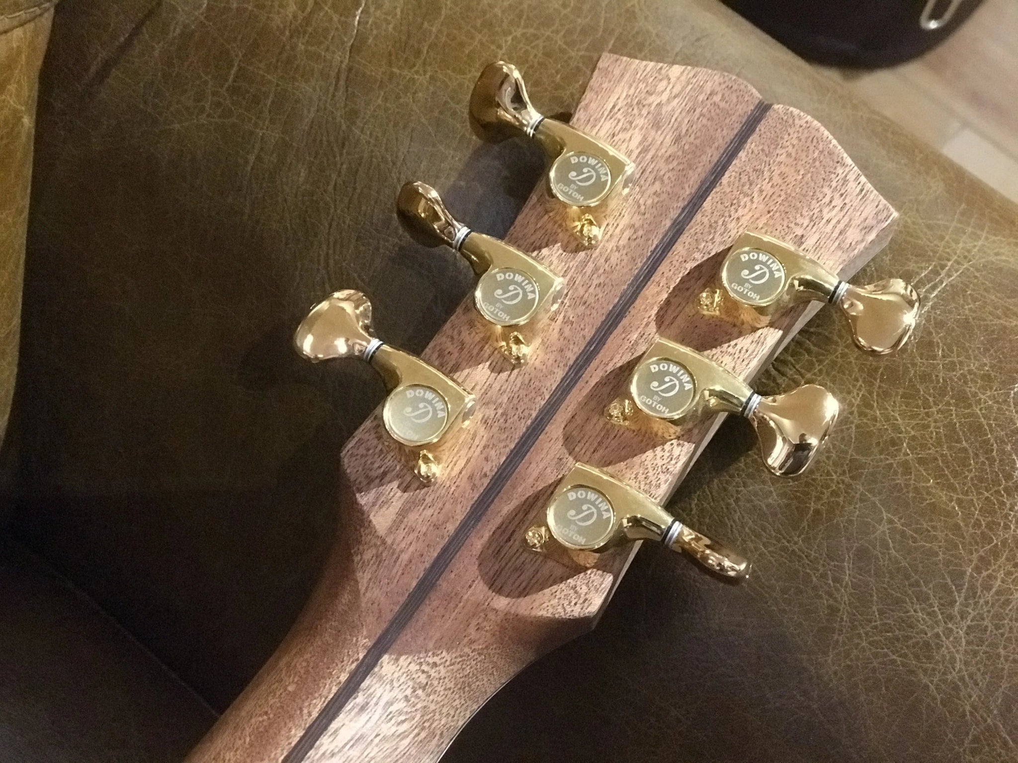 Dowina Cocobolo III Trio Plate GAC Deluxe (Torrified Swiss Moon Spruce) - Richards Guitars Of Stratford Upon Avon